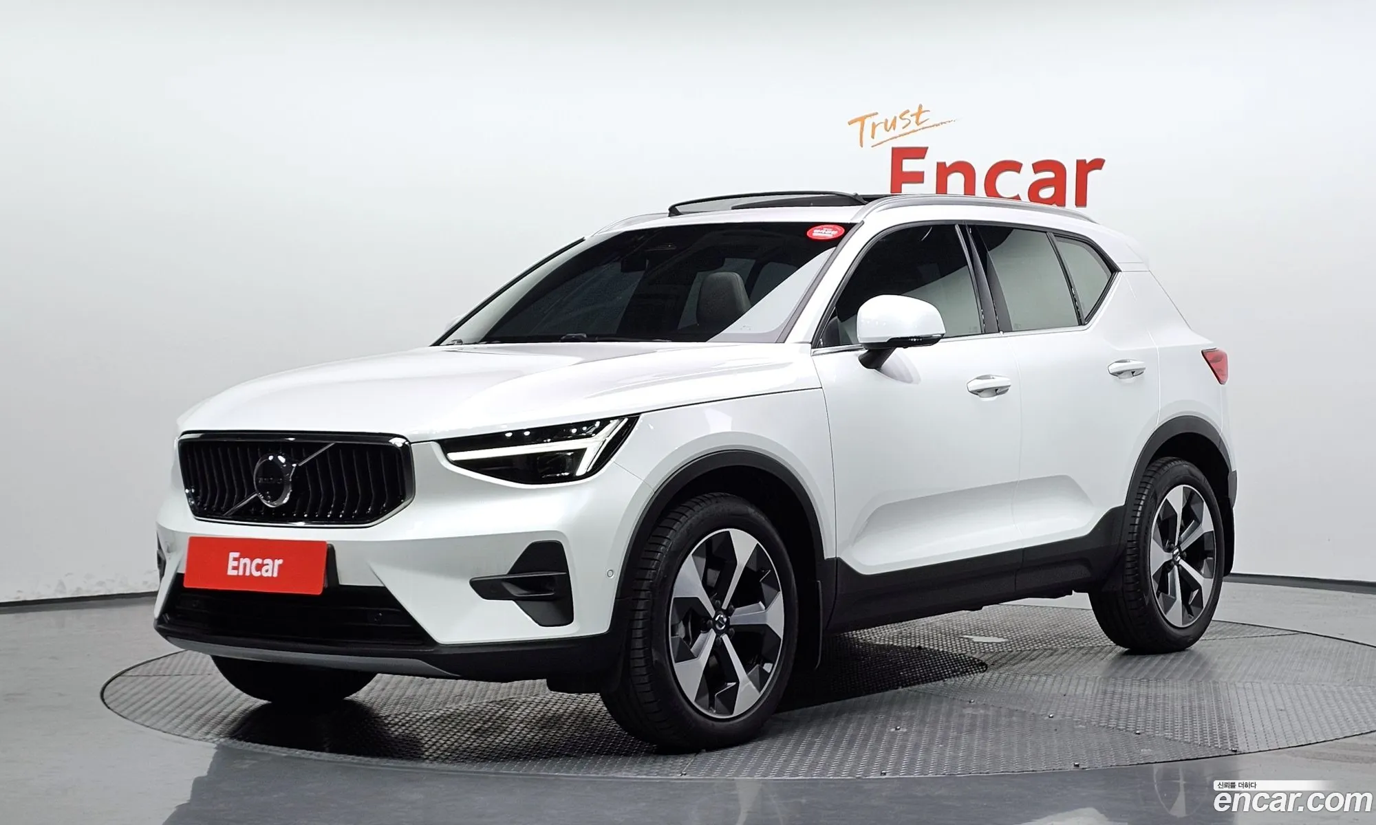 Volvo XC40 2025 — 19