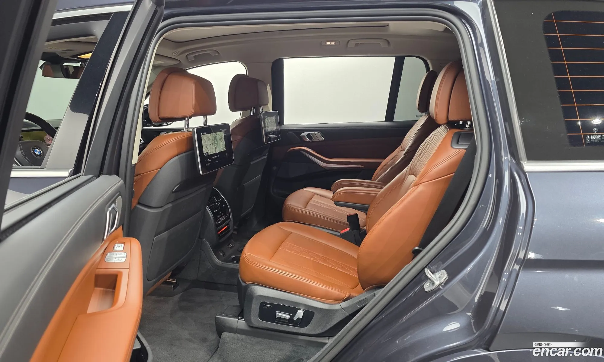 BMW X7 2019 WBACW8102KLS17816 — 18