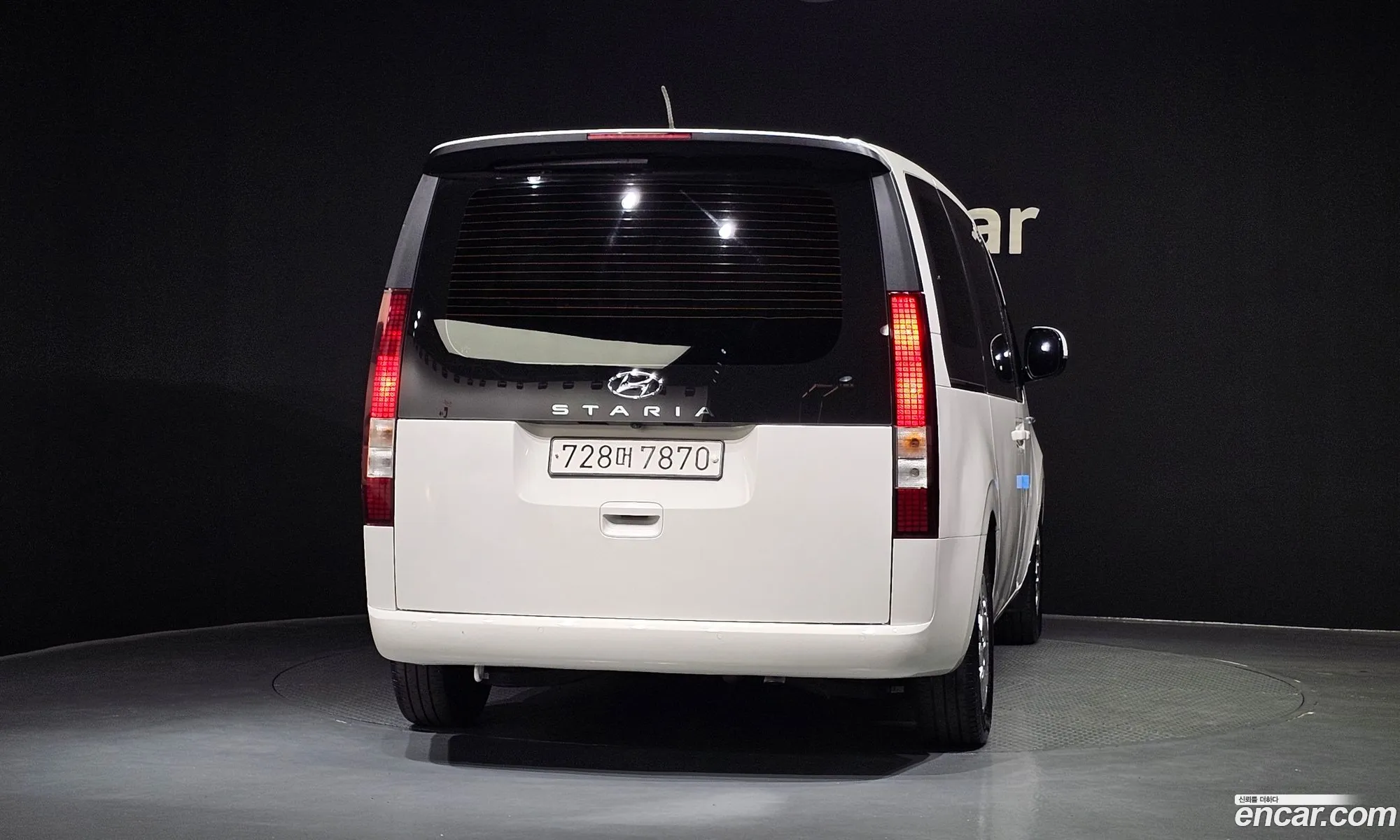 Hyundai Staria 2021 — 2