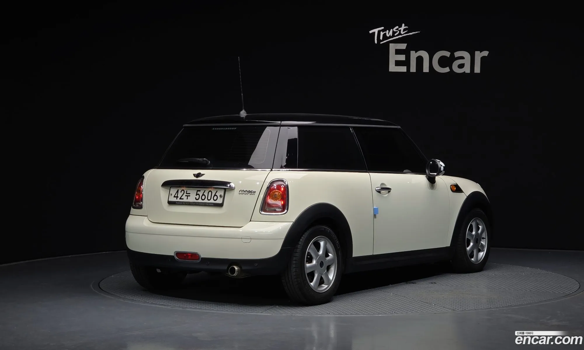 Mini Cooper 2010 WMWMF3101ATZ90590 — 18