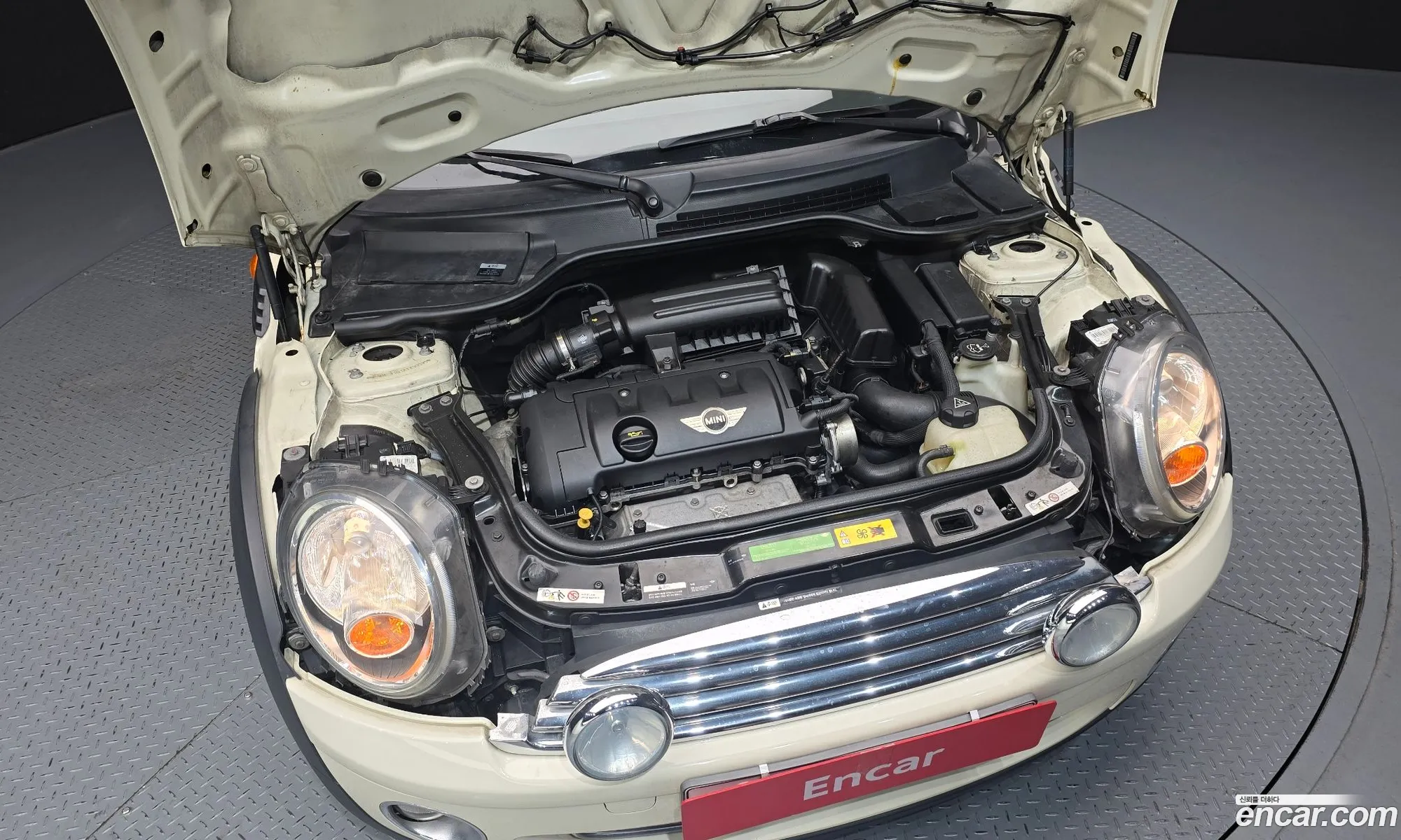 Mini Cooper 2010 WMWMF3101ATZ90590 — 19