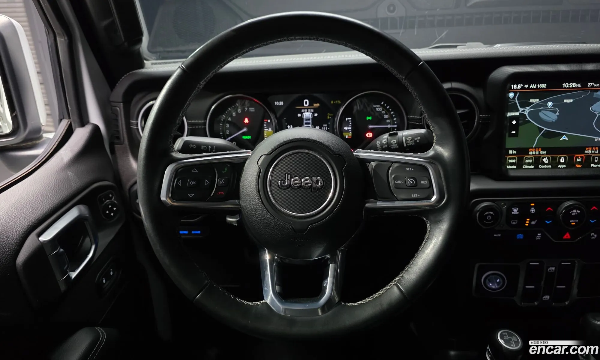 Jeep Wrangler 2022 — 22