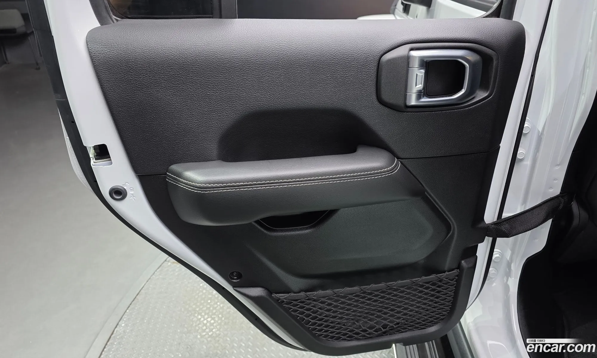 Jeep Wrangler 2022 — 17