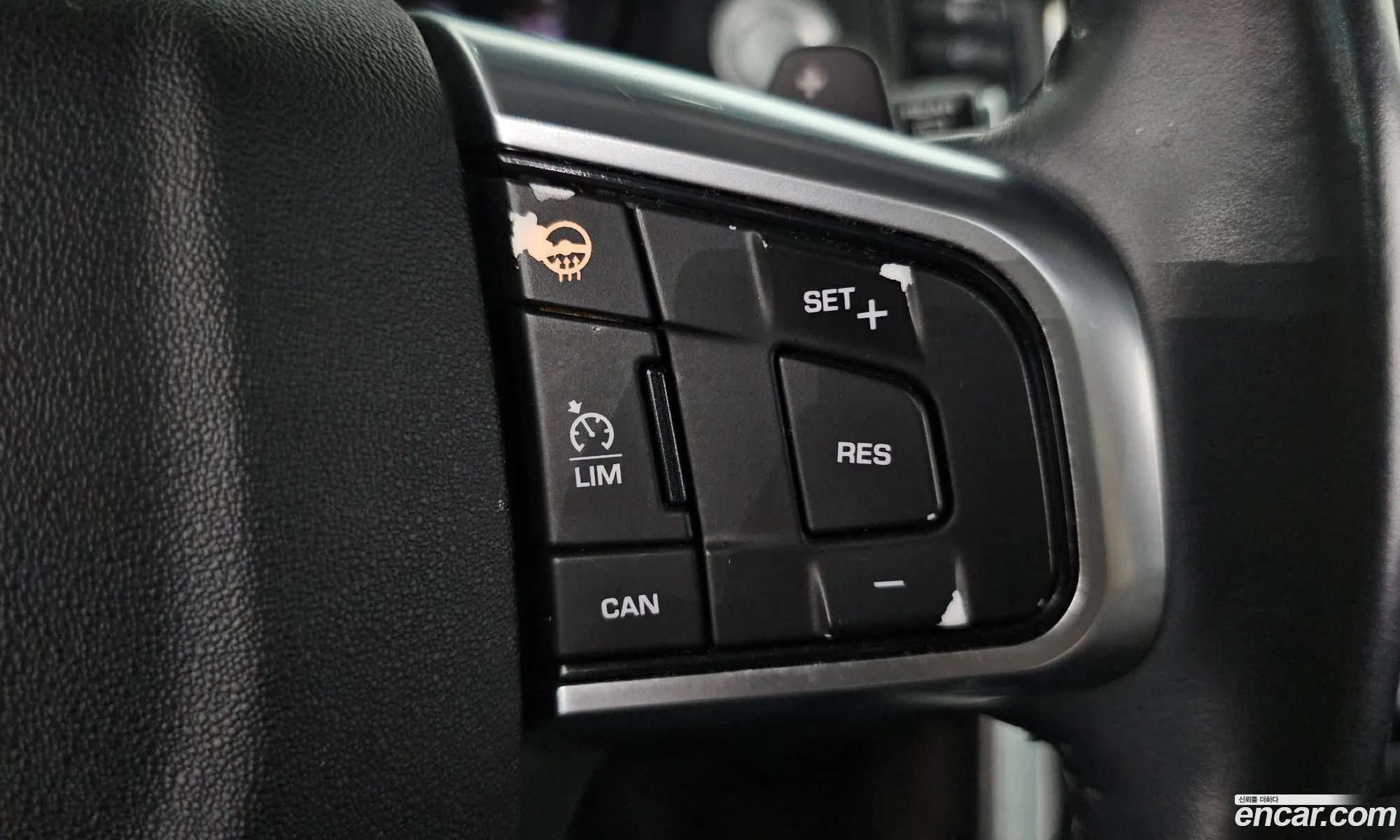 Land Rover Discovery Sport 2016 SALCA2BN8GH628004 — 17