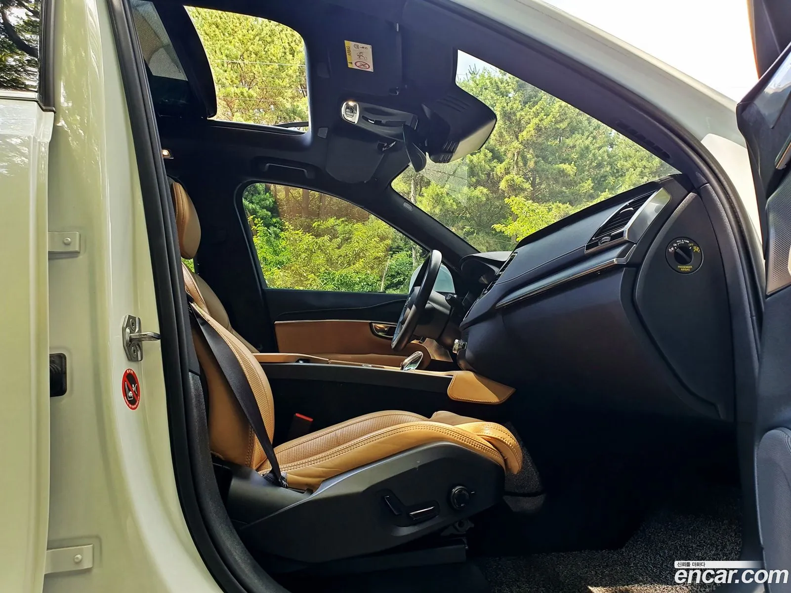 Volvo XC90 2021 — 10