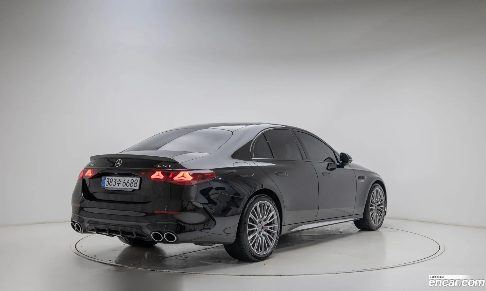 Mercedes-Benz E-Class W214 2025 — 10