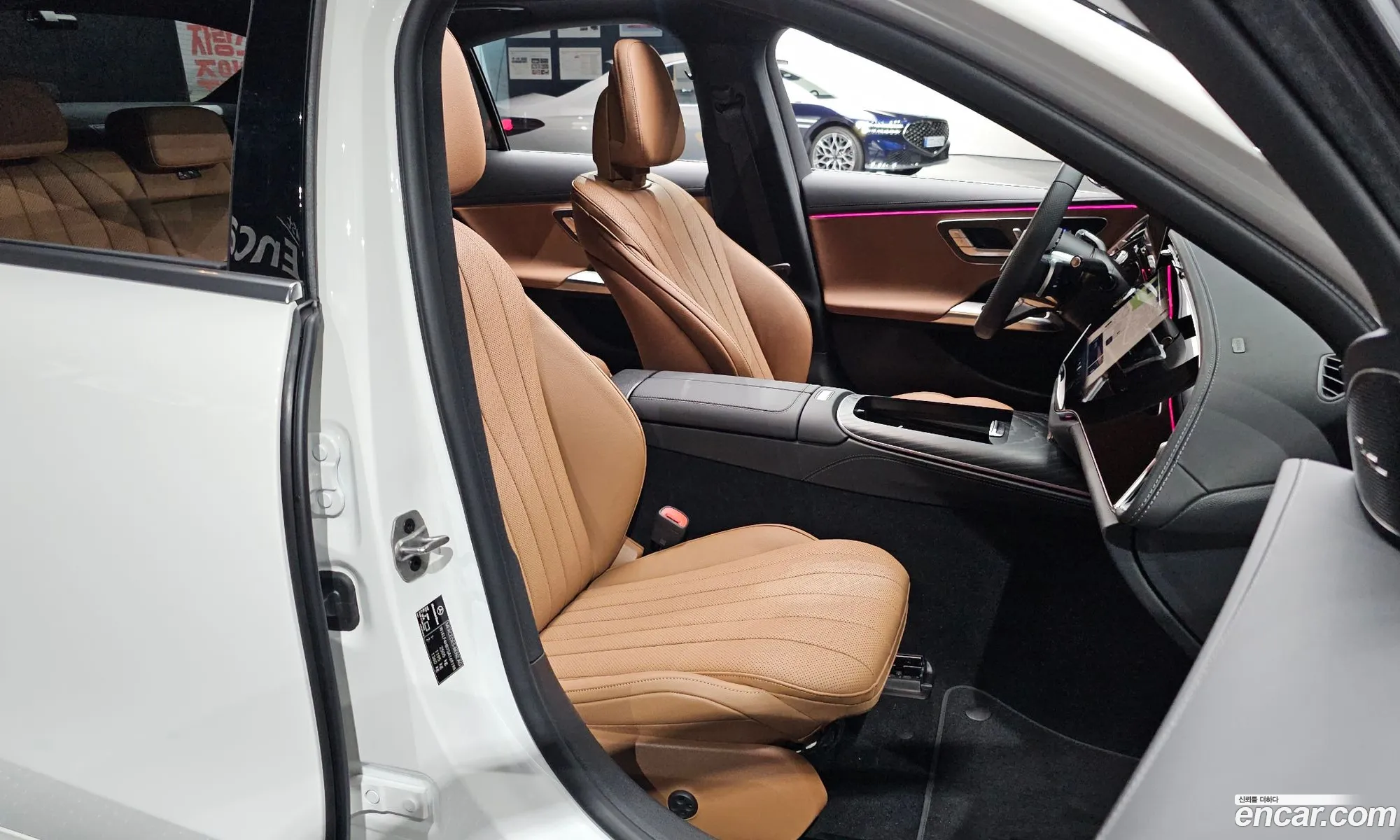 Mercedes-Benz E-Class W214 2025 — 5