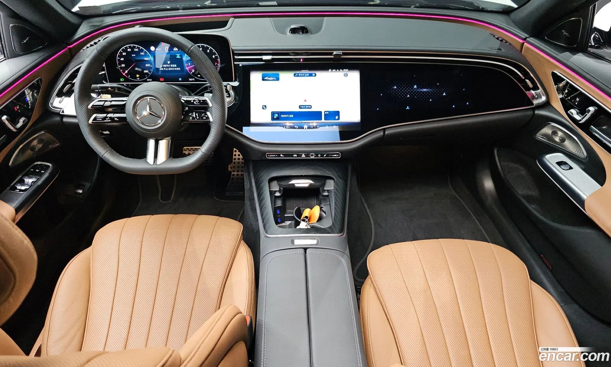 Mercedes-Benz E-Class W214 2025 — 32