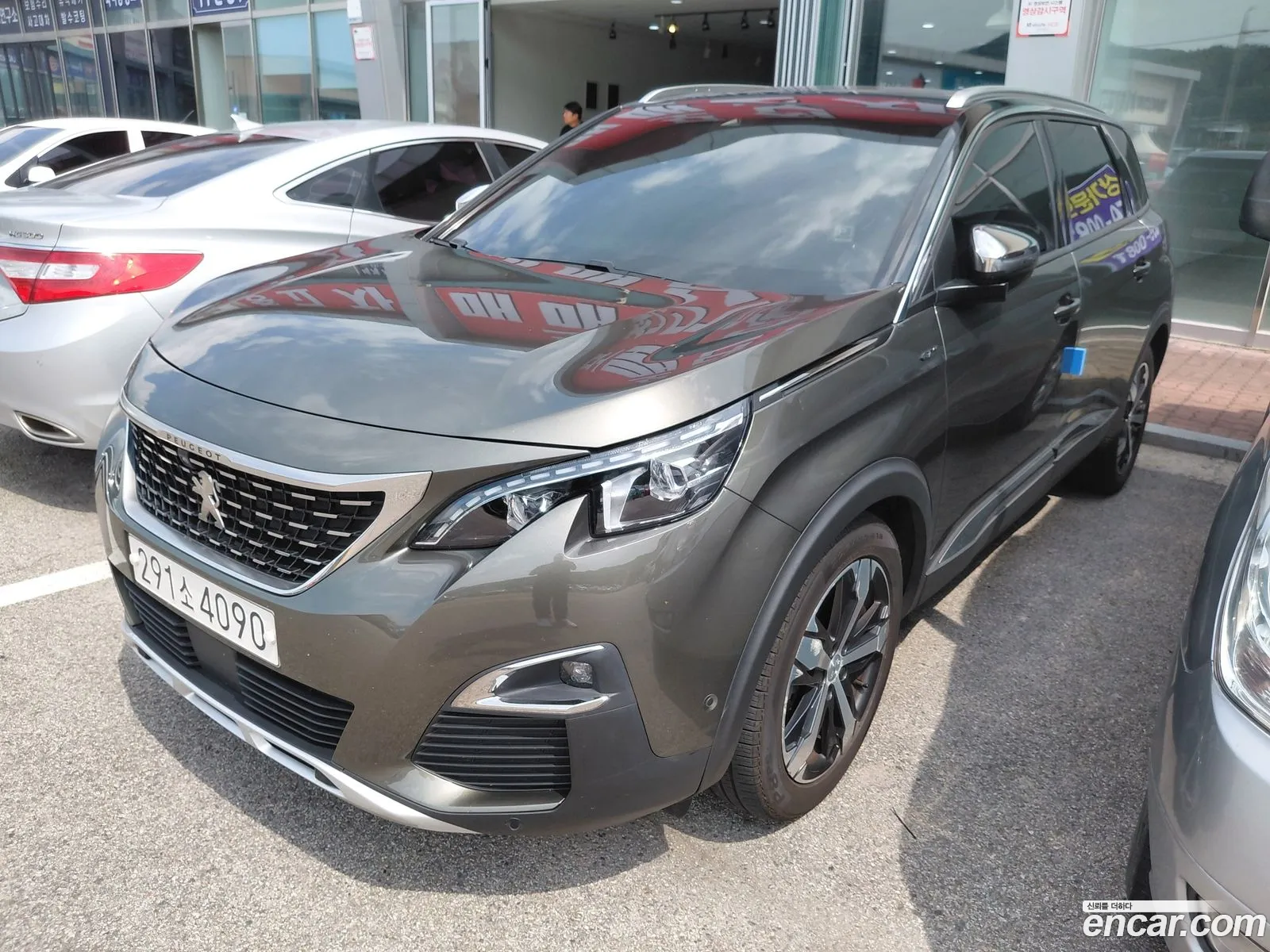 Peugeot 5008 2019 — 17