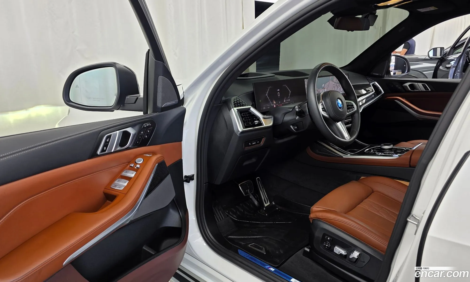 BMW X7 2025 WBA21EM02S9Y51919 — 16