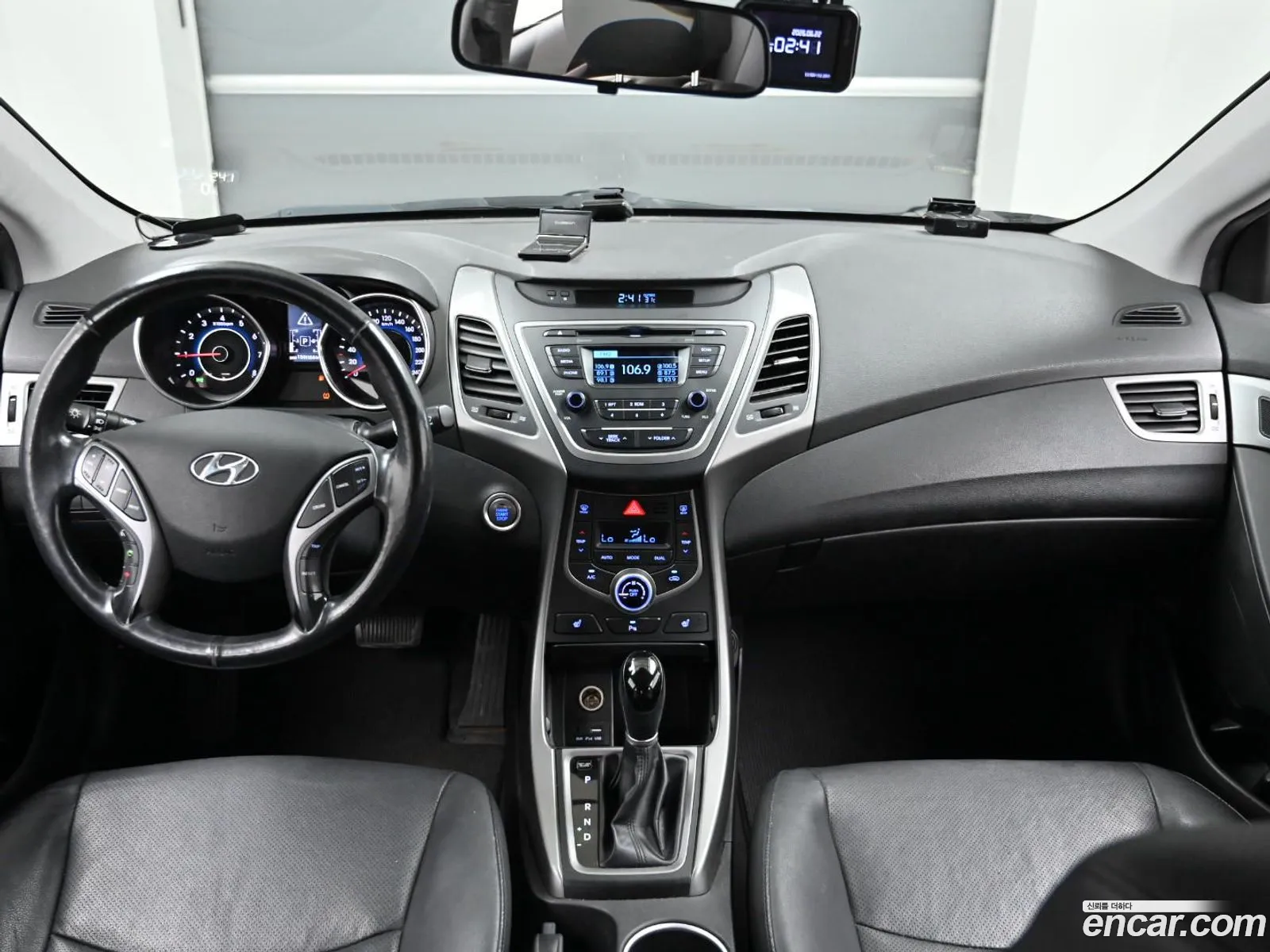 Hyundai Elantra 2015 — 3