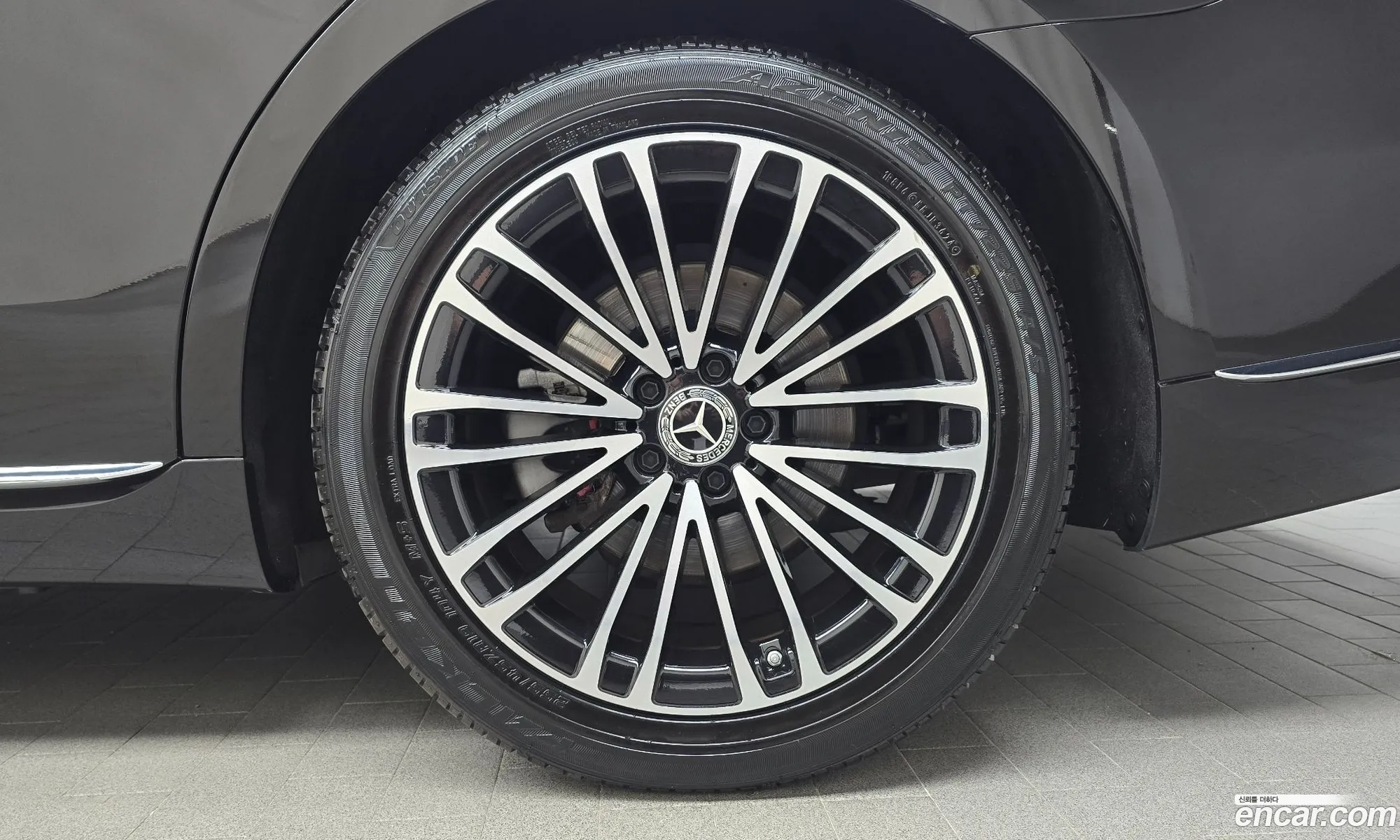 Mercedes-Benz S-Class W223 2021 — 24