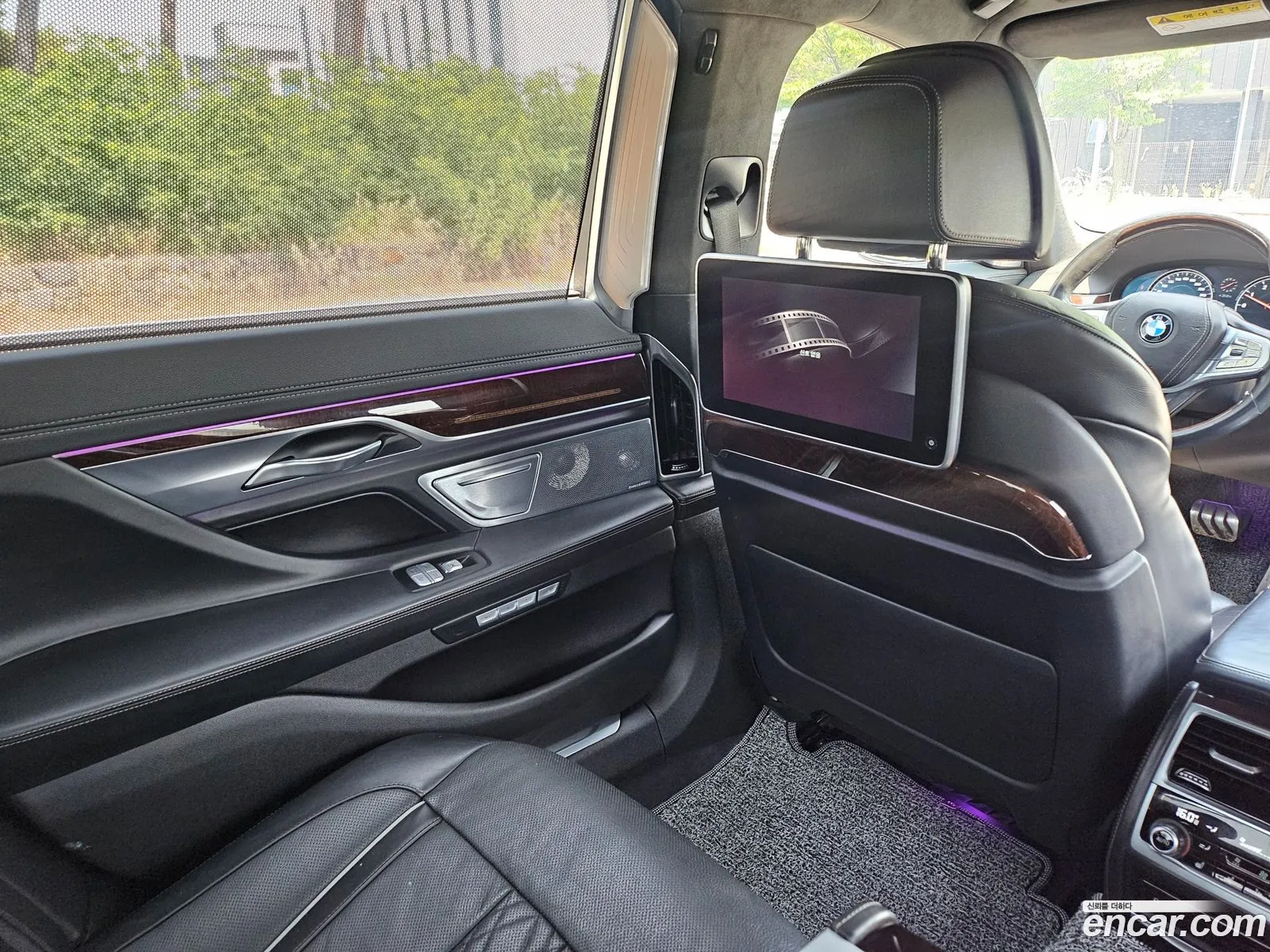 BMW 7 Series 2016 — 18