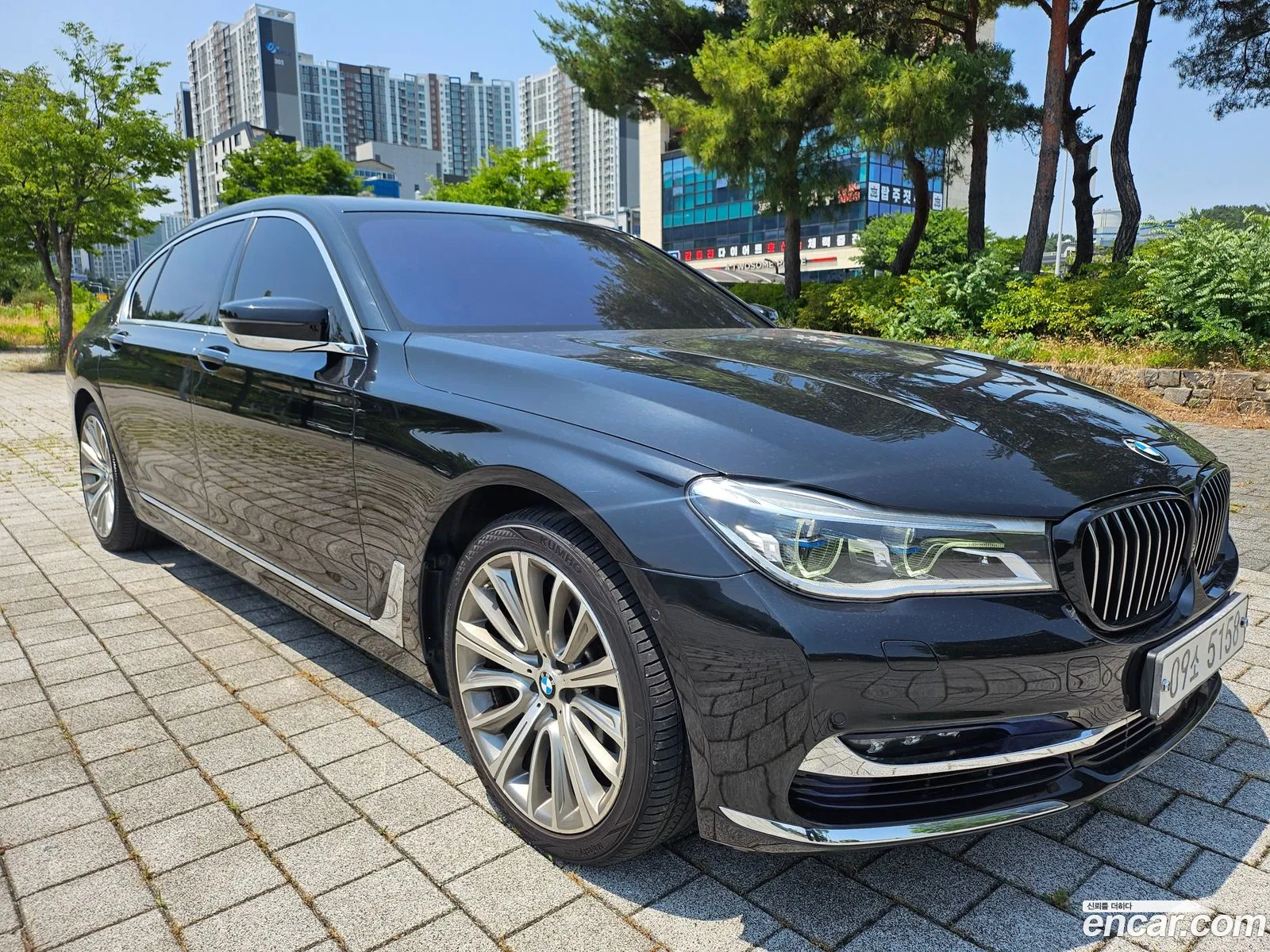 BMW 7 Series 2016 — 12