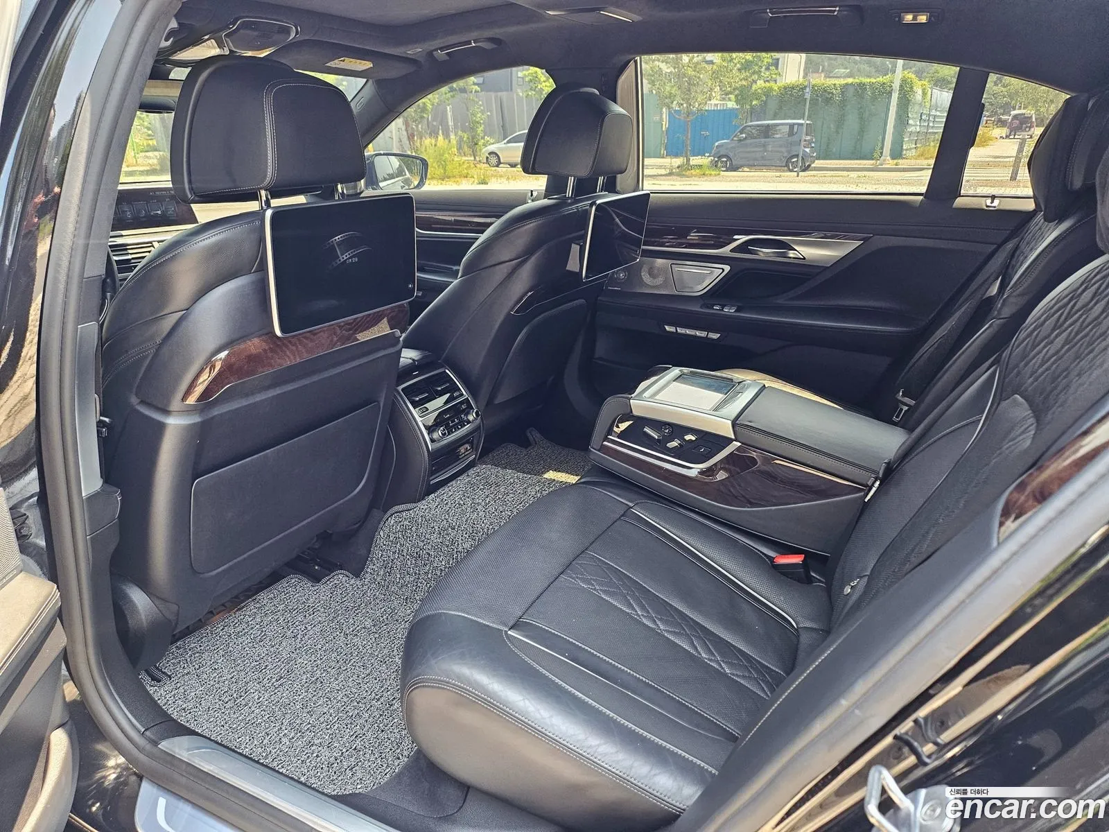 BMW 7 Series 2016 — 15