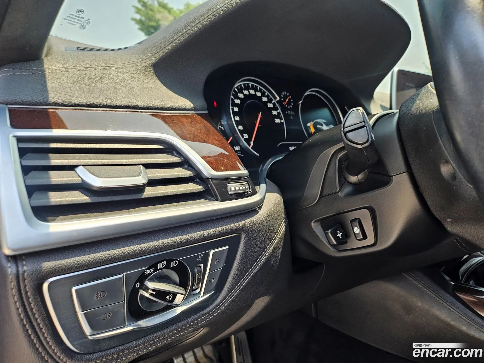 BMW 7 Series 2016 — 11