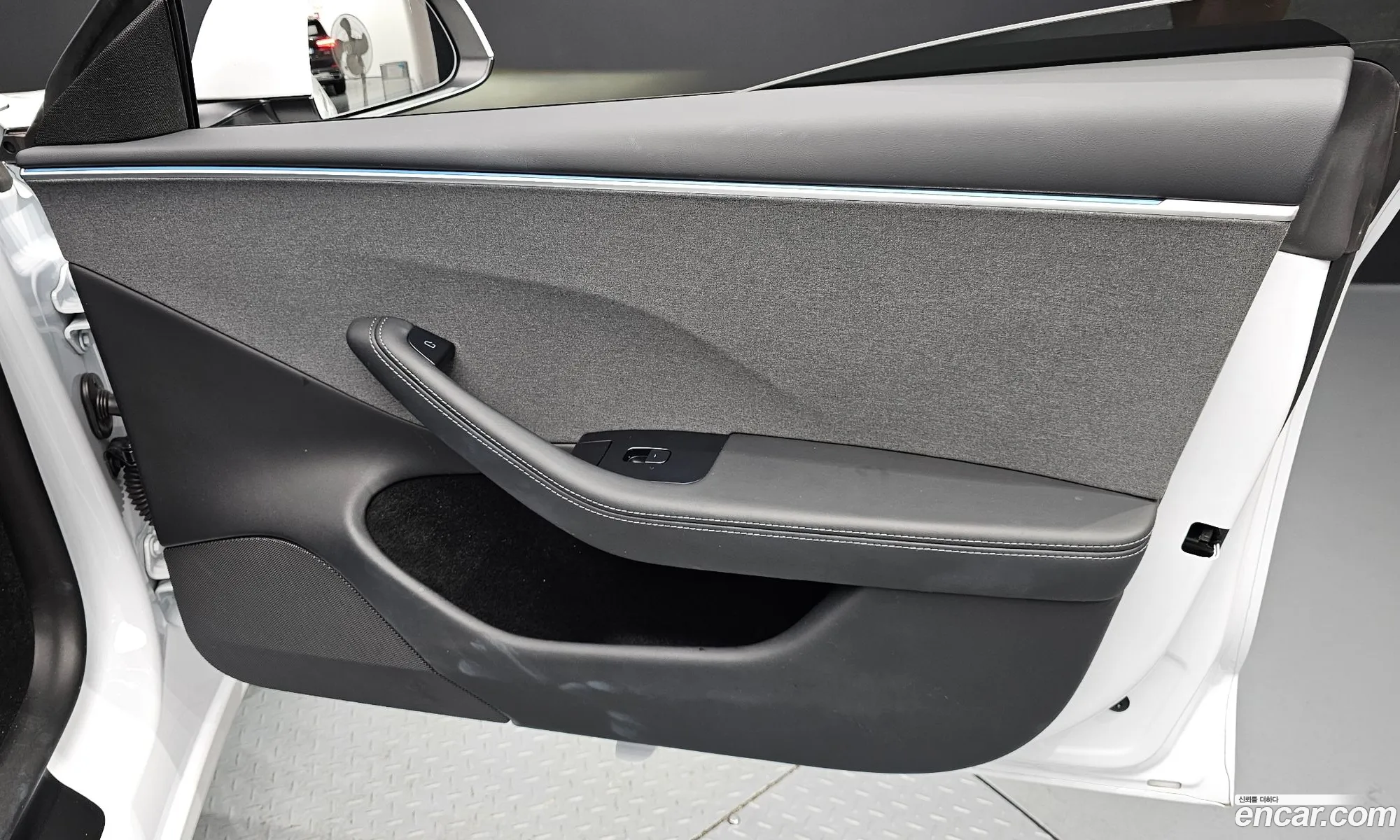 Tesla Model 3 2024 LRW3E7FSXRC253500 — 29