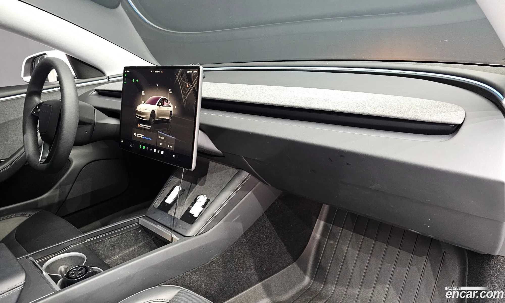 Tesla Model 3 2024 LRW3E7FSXRC253500 — 17
