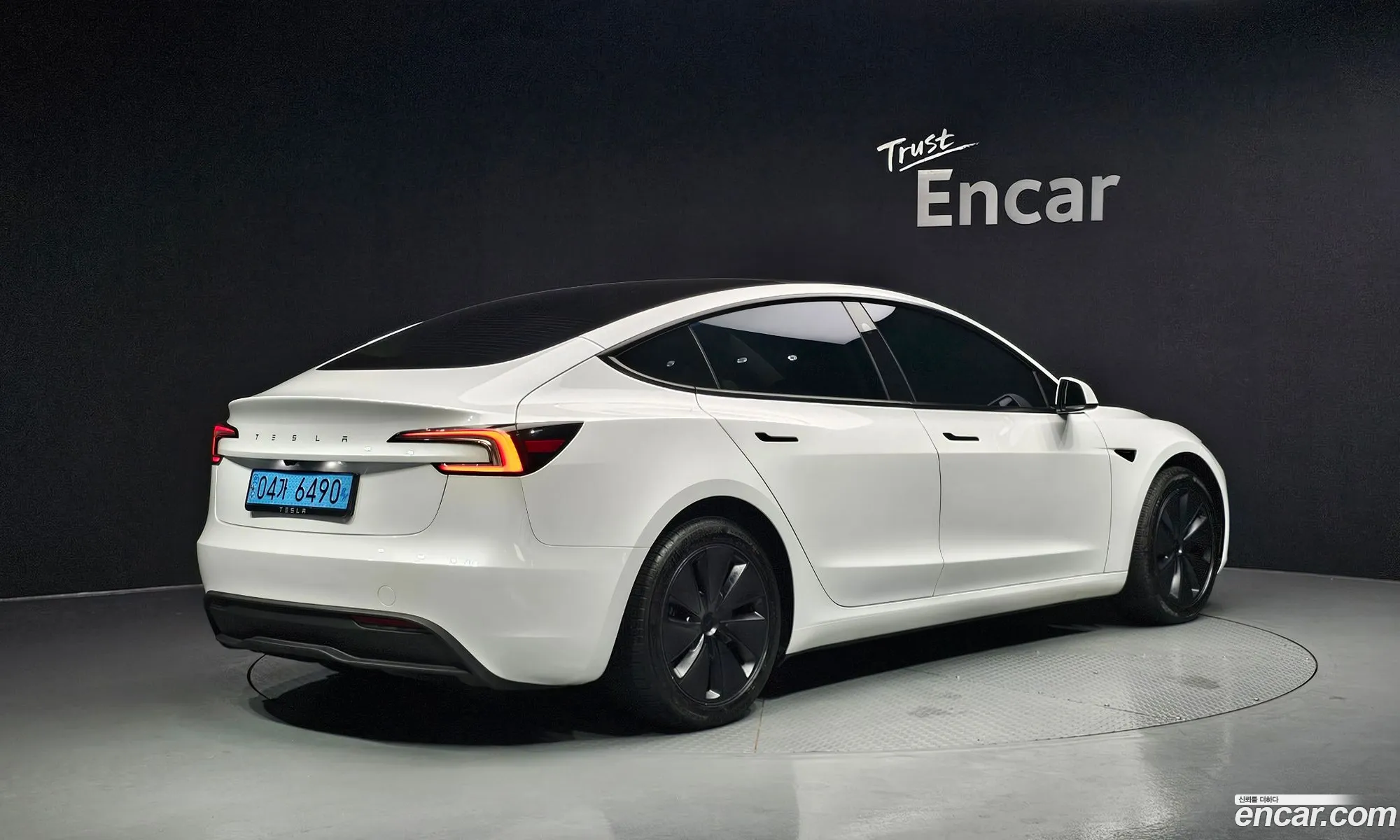 Tesla Model 3 2024 LRW3E7FSXRC253500 — 5