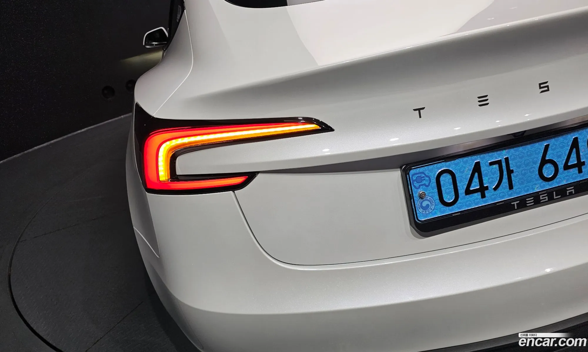 Tesla Model 3 2024 LRW3E7FSXRC253500 — 16
