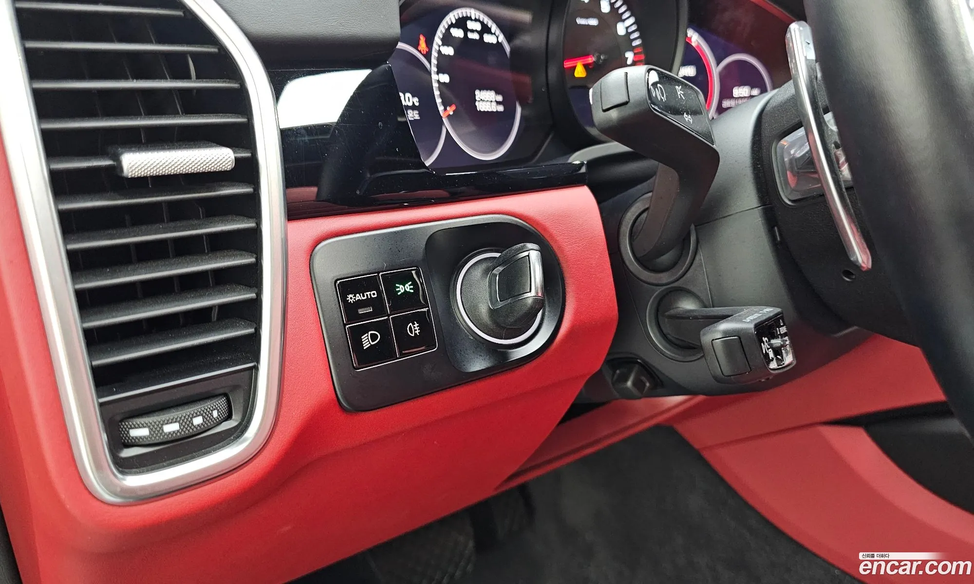 Porsche Cayenne 2019 WP1AA29Y0LDA02168 — 18