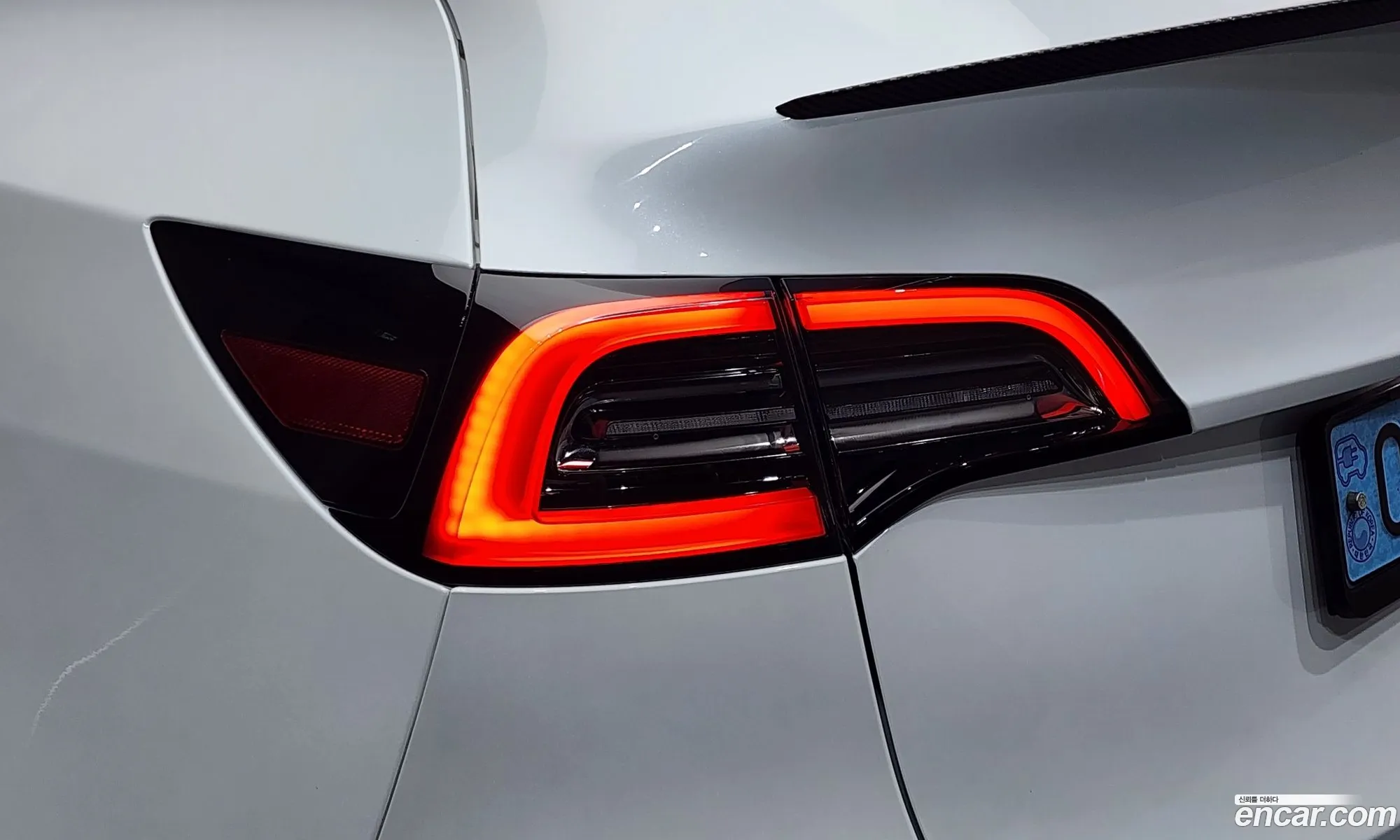 Tesla Model Y 2023 — 15