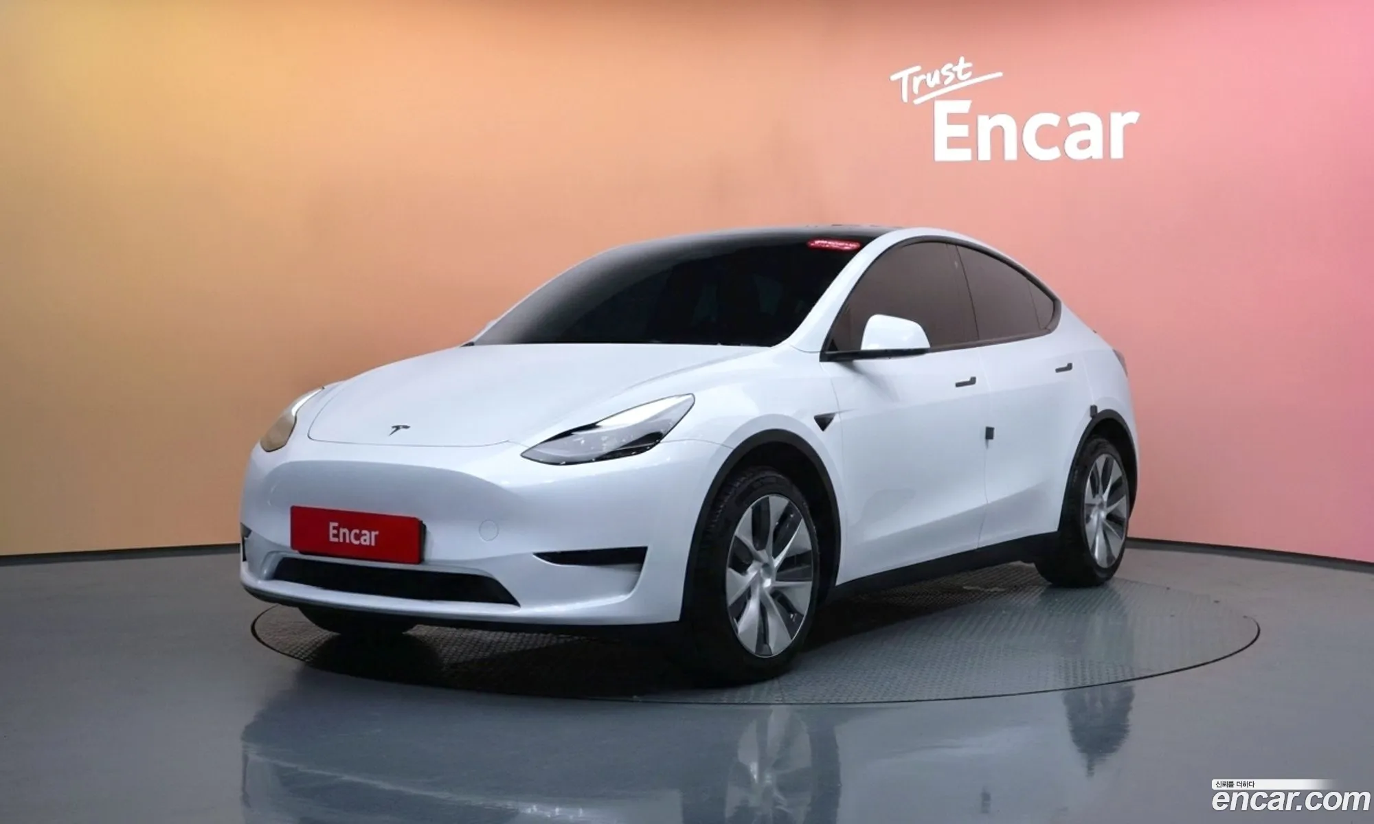 Tesla Model Y 2023 — 22