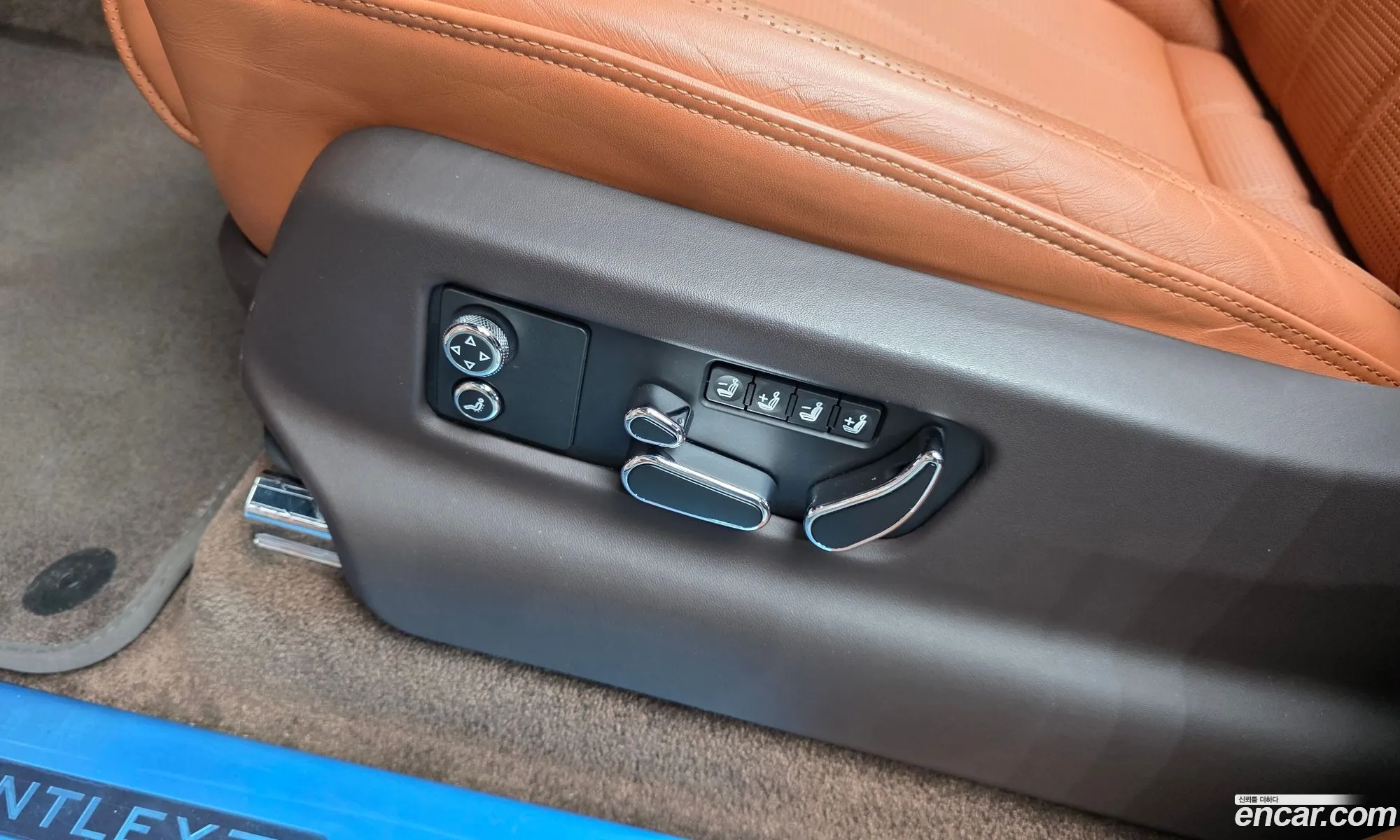 Bentley Bentayga 2022 SJAAM14V2NC013781 — 15