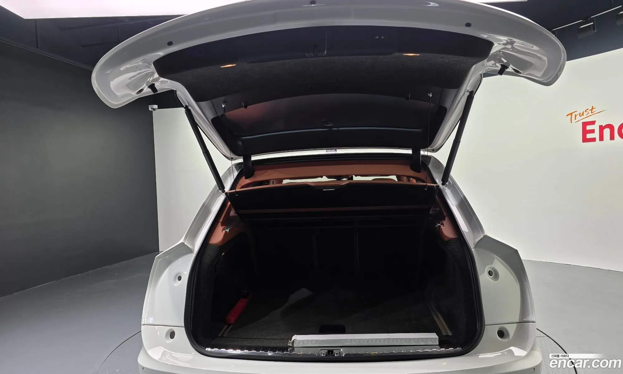 Bentley Bentayga 2022 SJAAM14V2NC013781 — 23