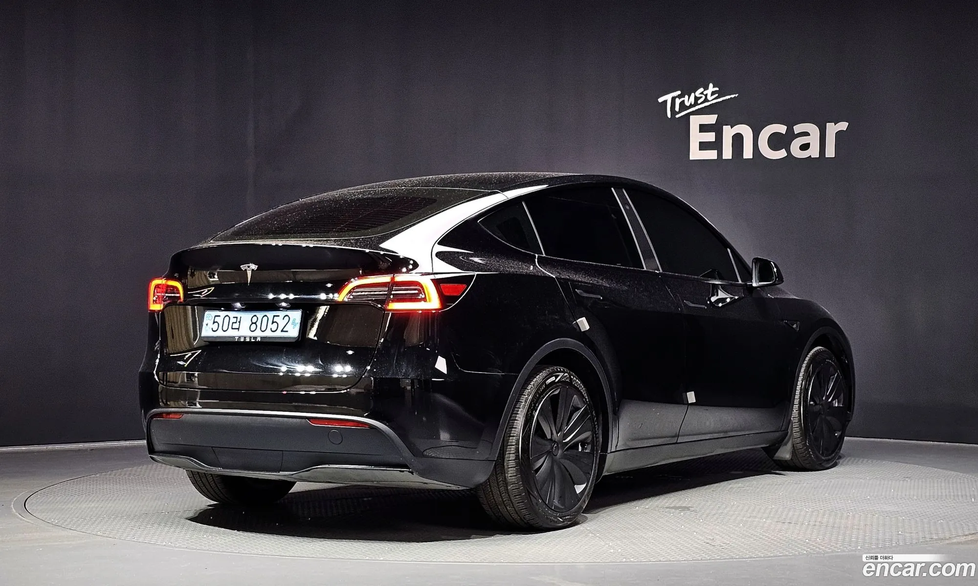 Tesla Model Y 2024 LRWYGCFS7RC426124 — 18
