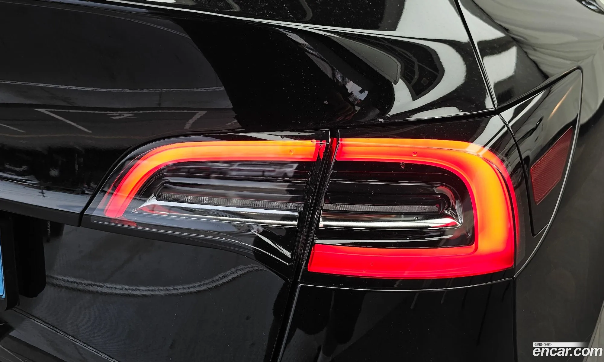 Tesla Model Y 2024 LRWYGCFS7RC426124 — 28