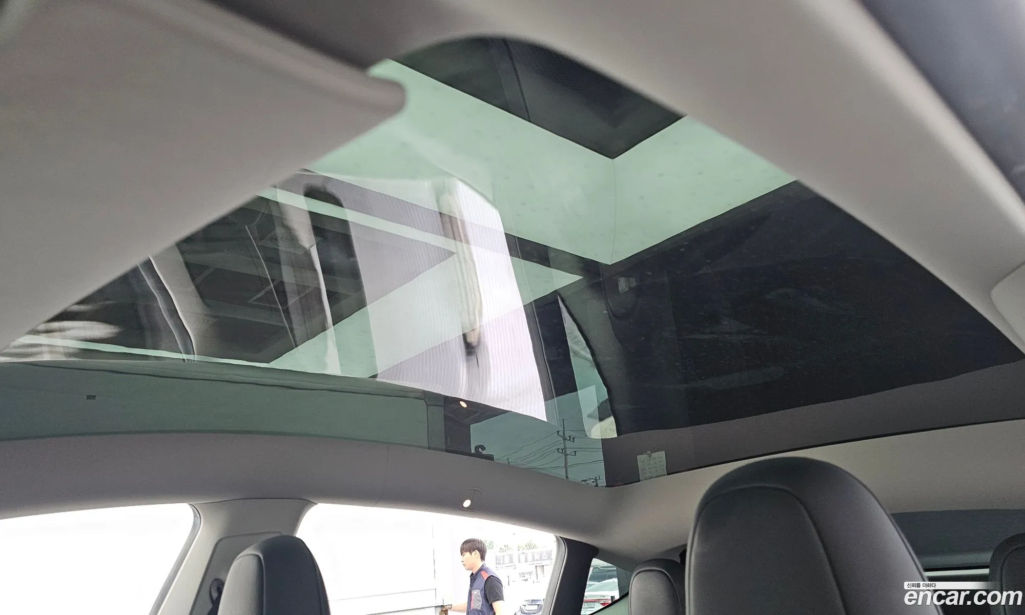 Tesla Model Y 2024 LRWYGCFS7RC426124 — 6