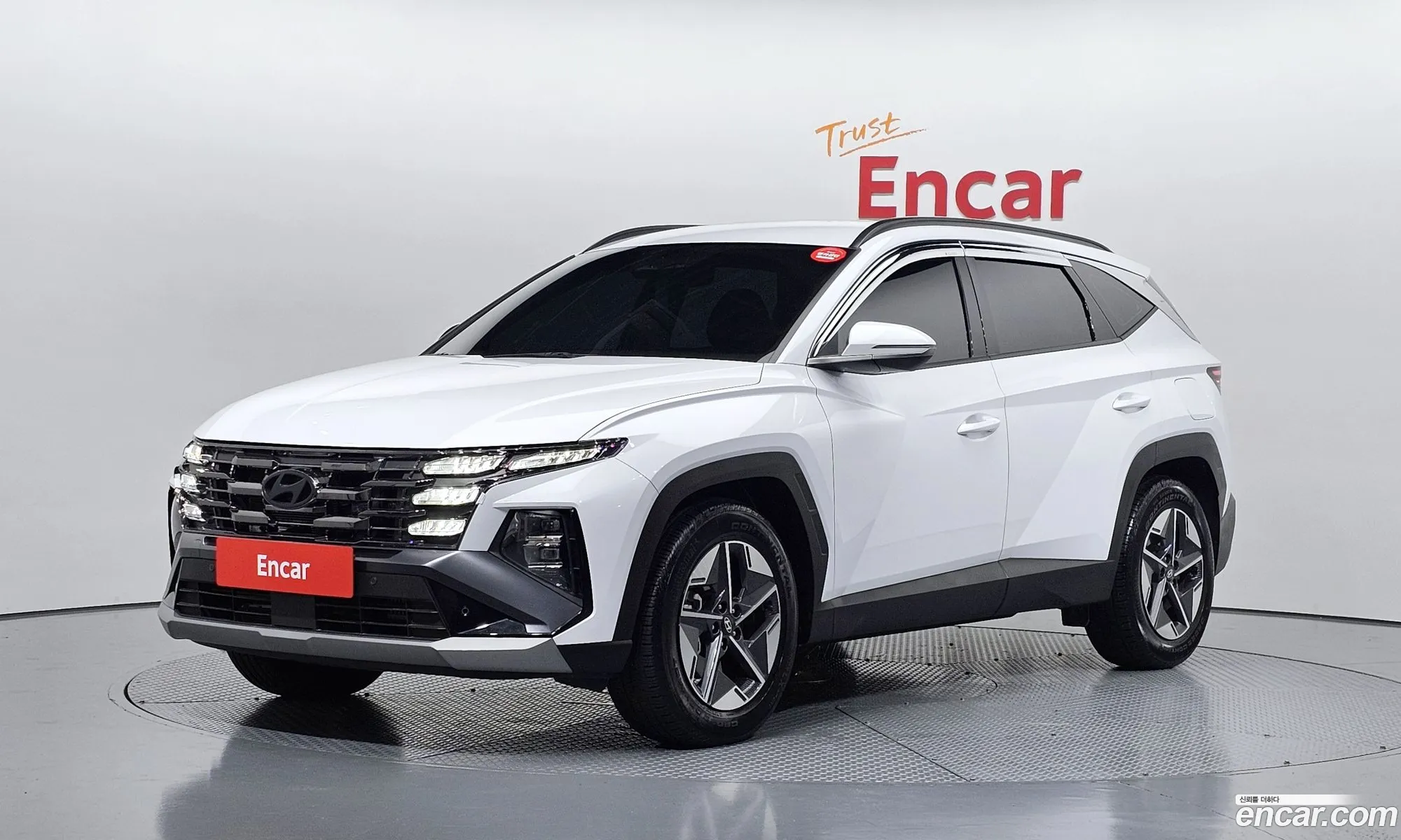 Hyundai Tucson Hybrid 2025 — 2