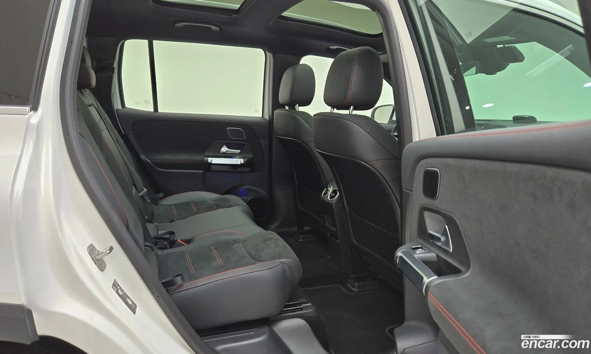 Mercedes-Benz EQB X243 2025 — 7