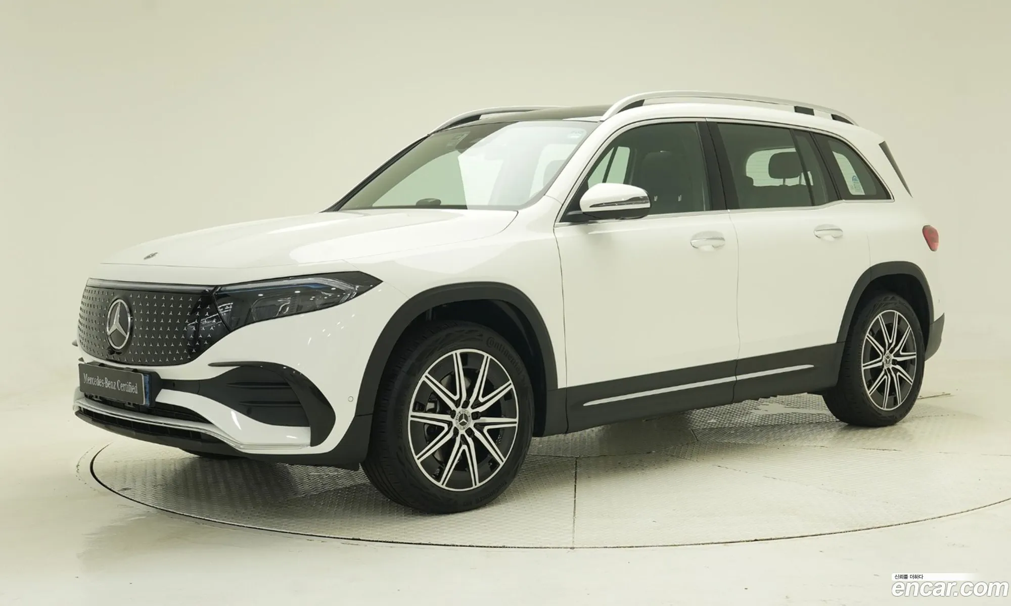 Mercedes-Benz EQB X243 2025 — 15