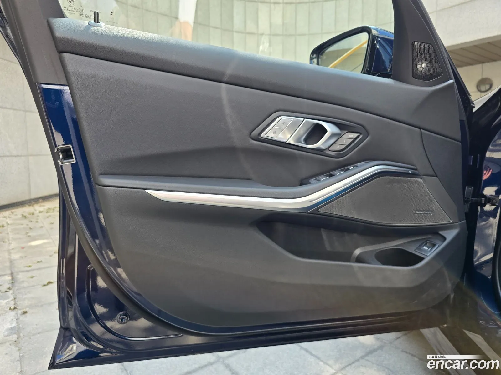 BMW 3 Series 2025 — 2