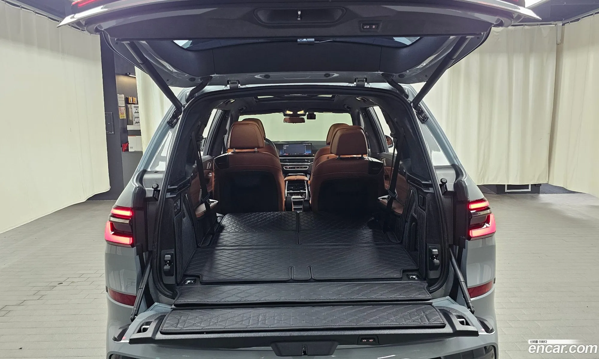 BMW X7 2024 WBA21EM05S9X93272 — 5