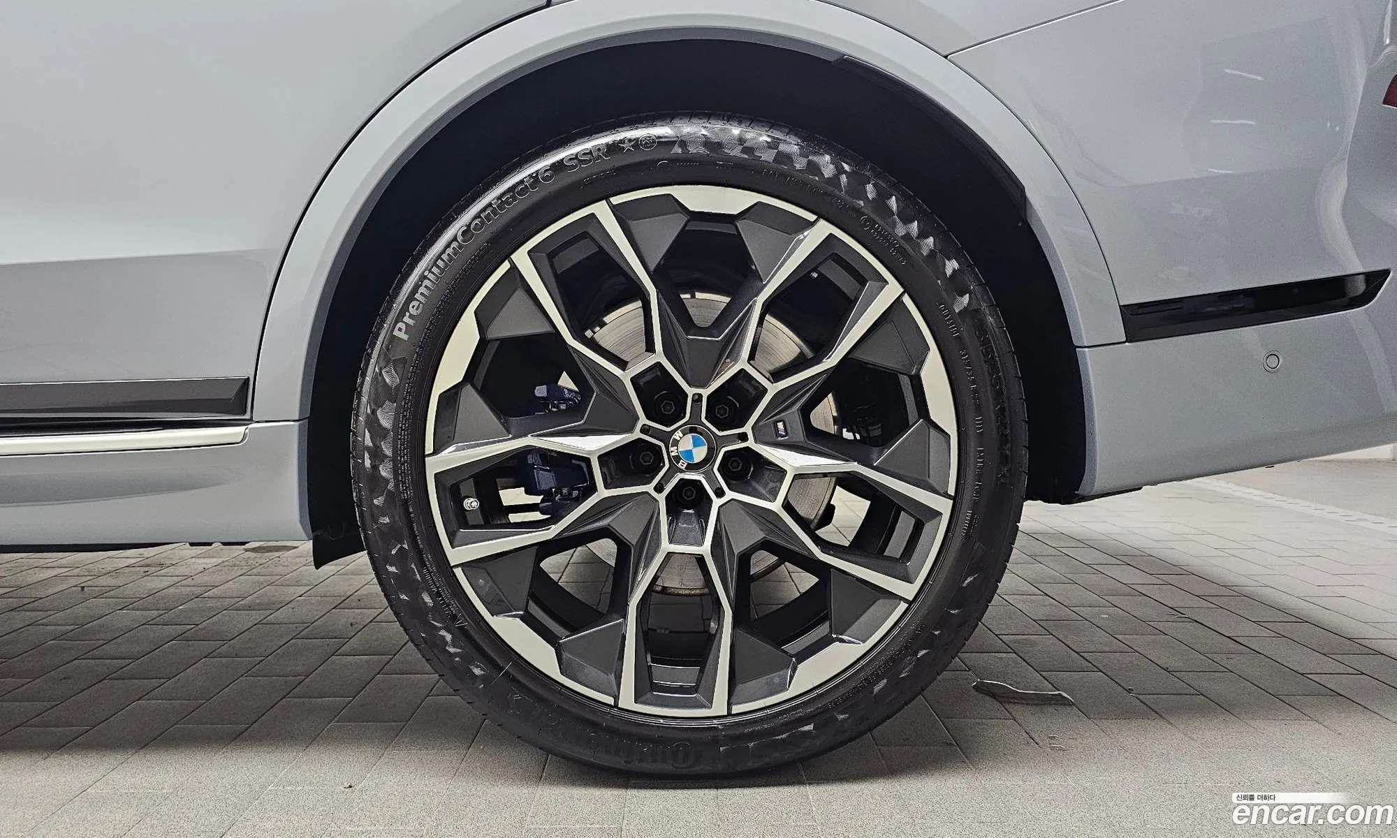 BMW X7 2024 WBA21EM05S9X93272 — 27