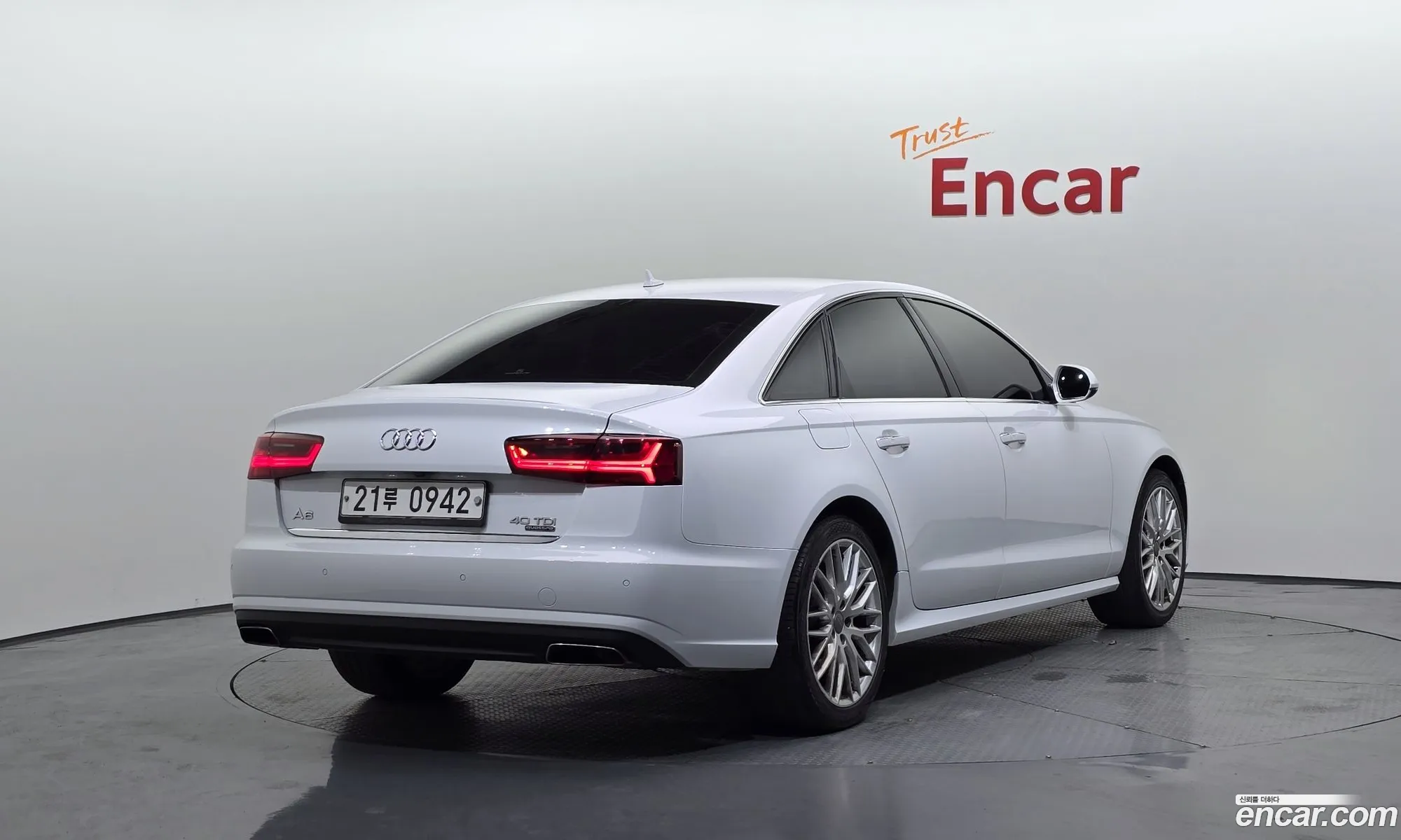 Audi A6 2015 — 12