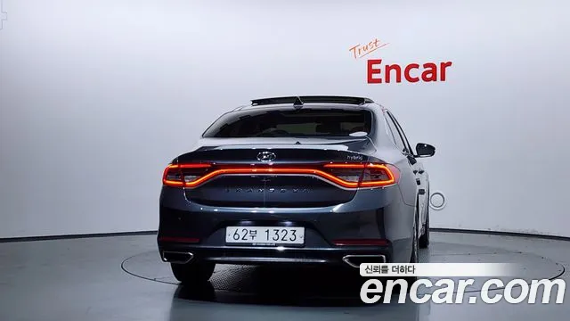 Hyundai Grandeur IG Hybrid 2017 — 3