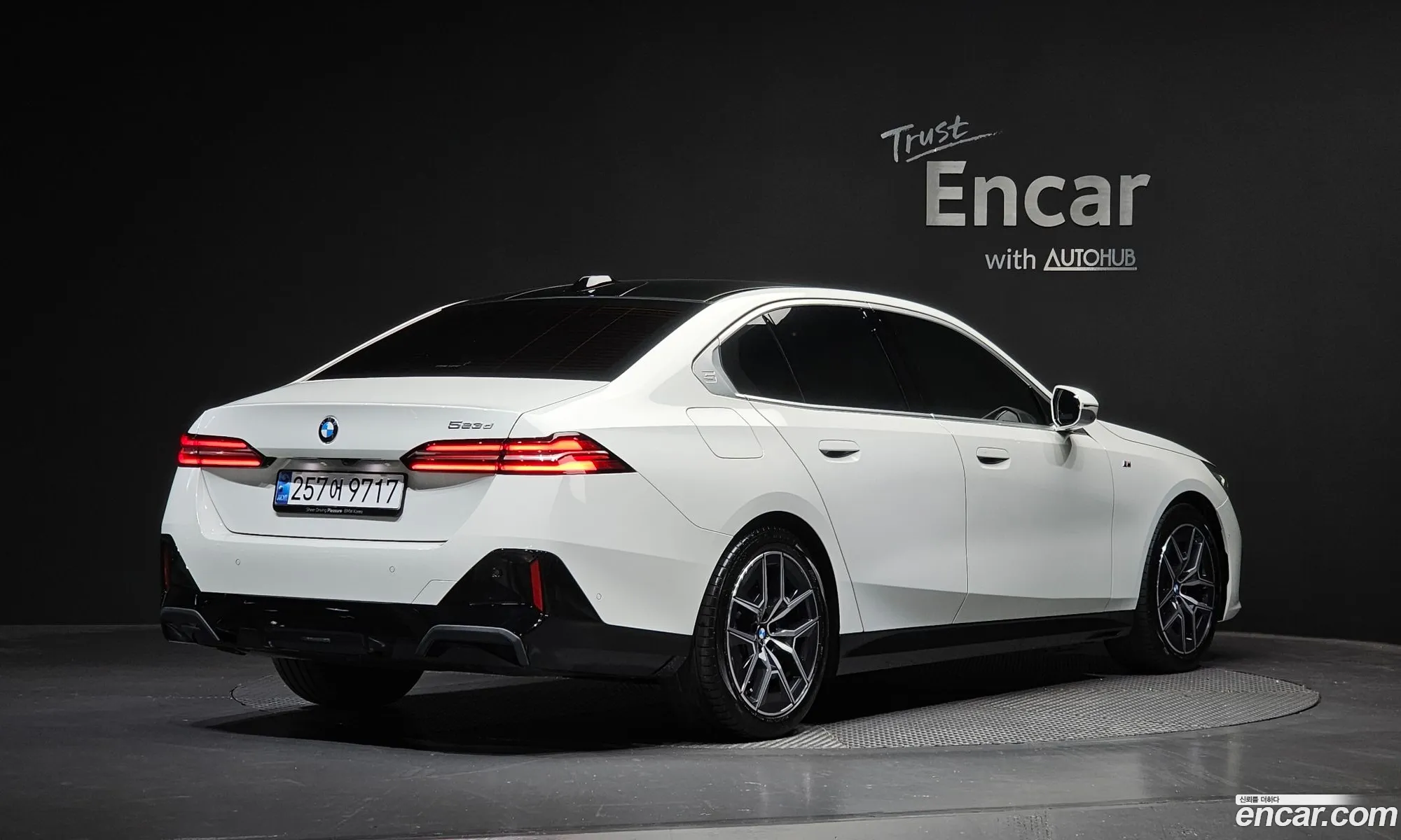 BMW 5 Series 2024 WBA41FL0XRCS09851 — 17