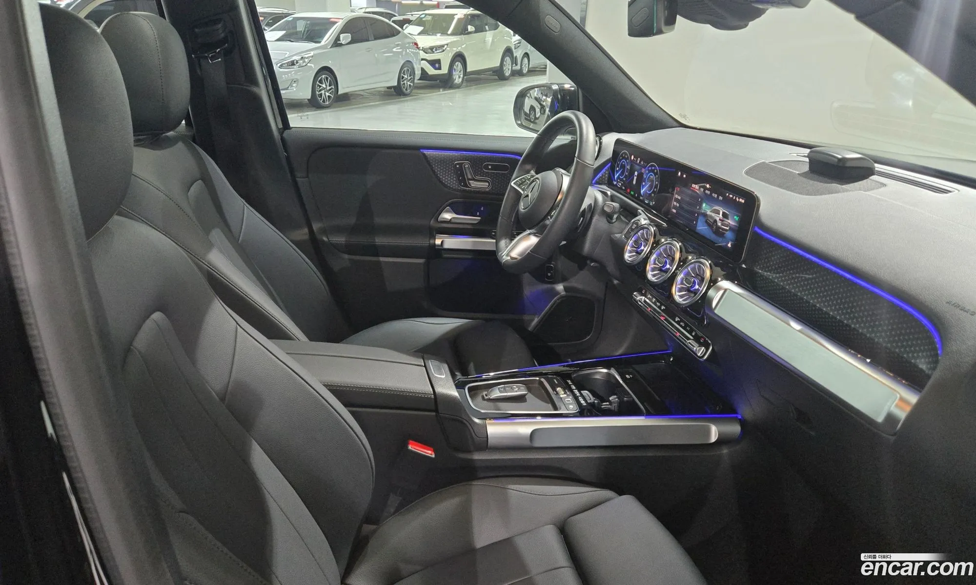 Mercedes-Benz EQB X243 2025 — 11