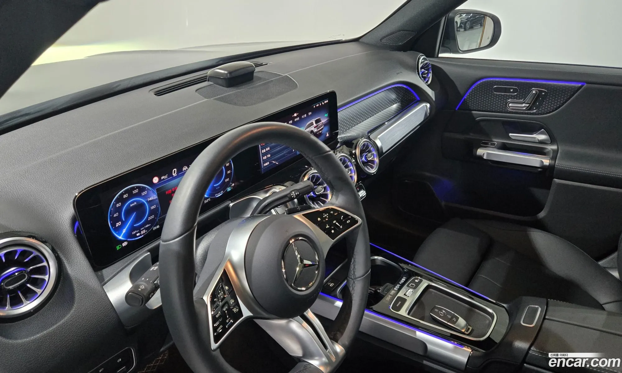 Mercedes-Benz EQB X243 2025 — 19