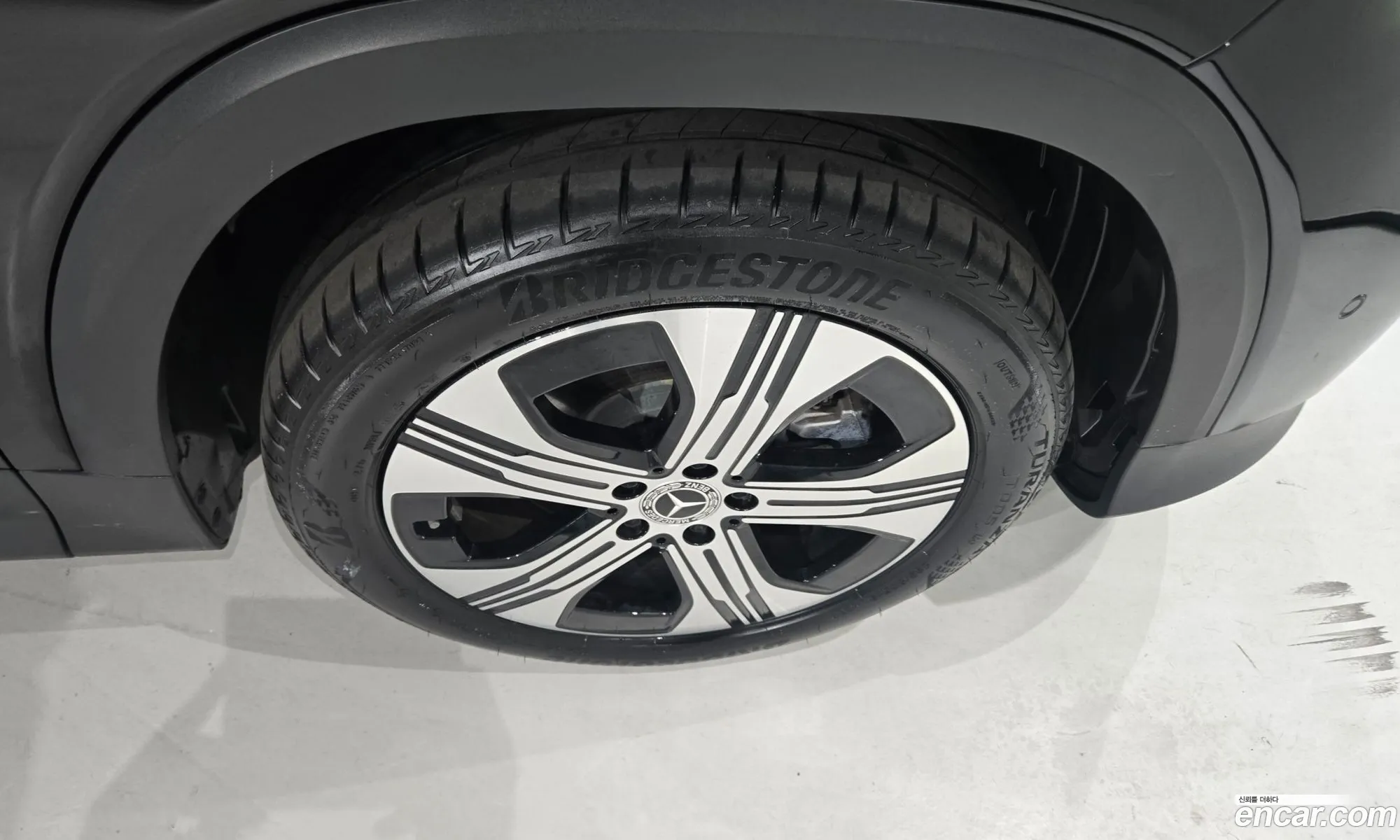 Mercedes-Benz EQB X243 2025 — 5