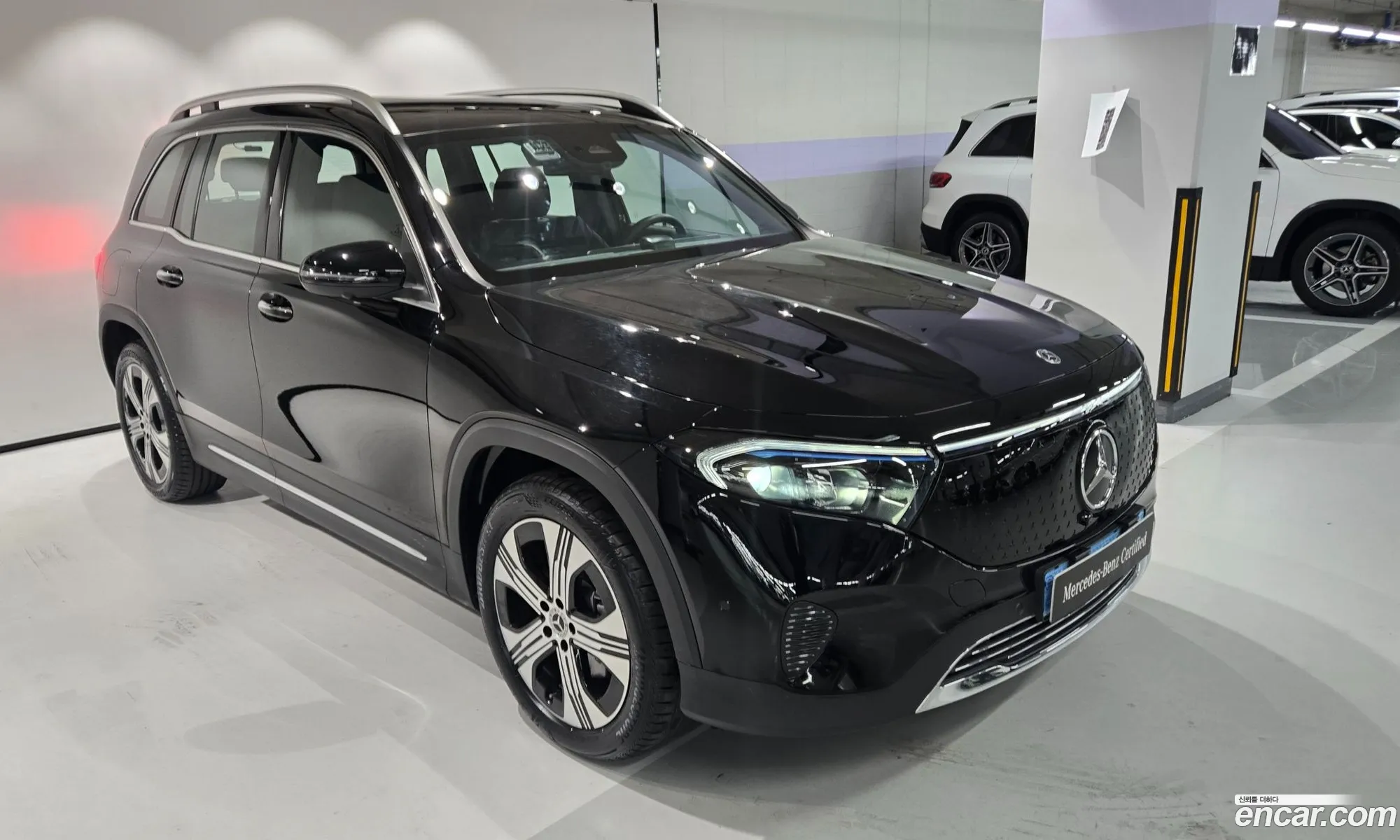 Mercedes-Benz EQB X243 2025 — 8