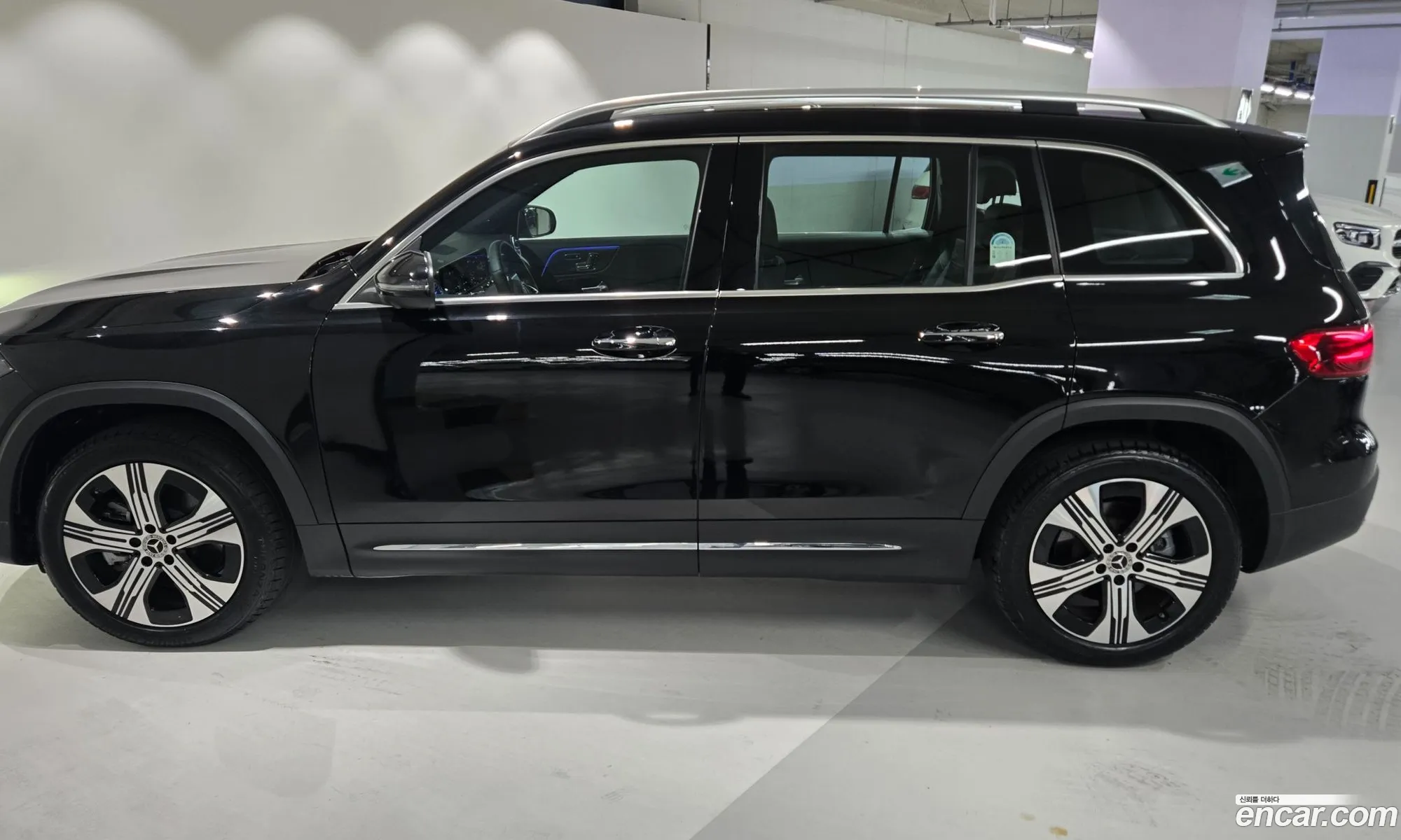 Mercedes-Benz EQB X243 2025 — 6