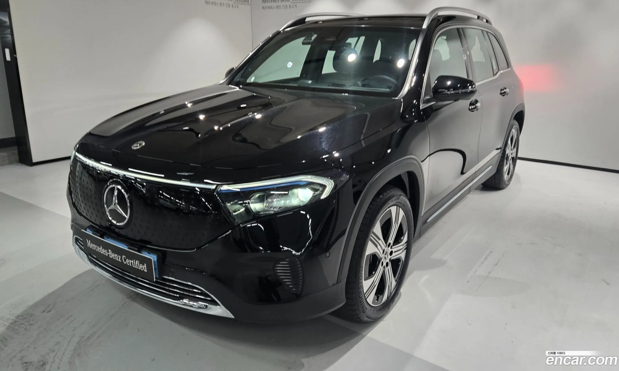 Mercedes-Benz EQB X243 2025 — 20