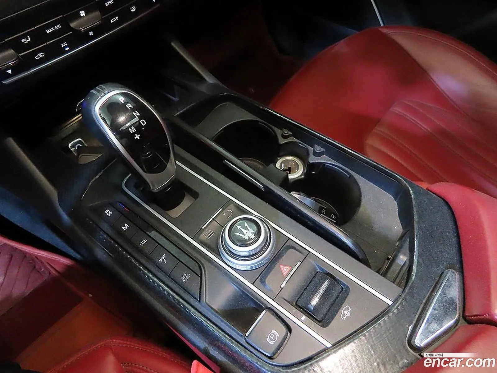 Maserati Levante 2018 — 19