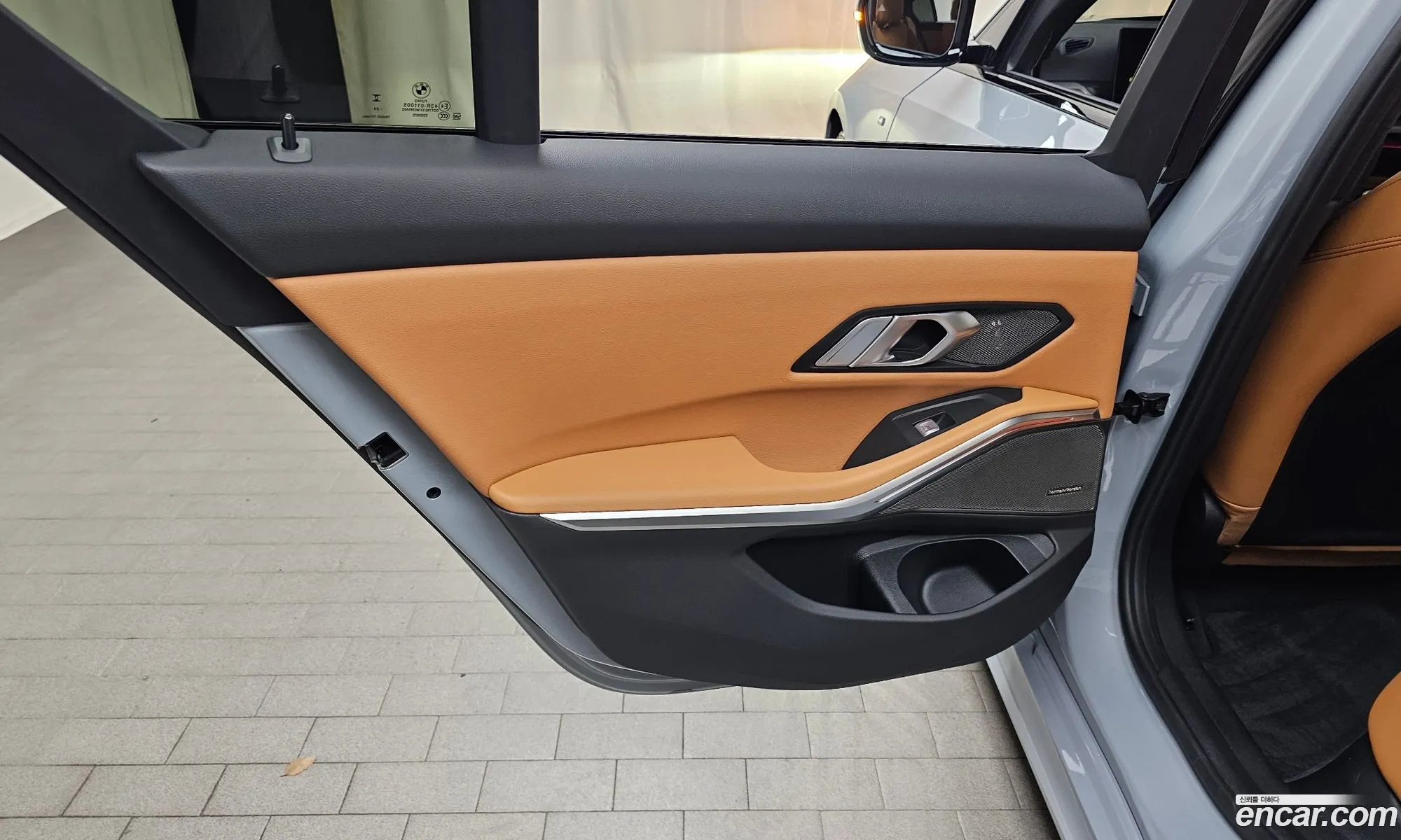 BMW 3 Series 2025 WBA11FF08SFU50777 — 30
