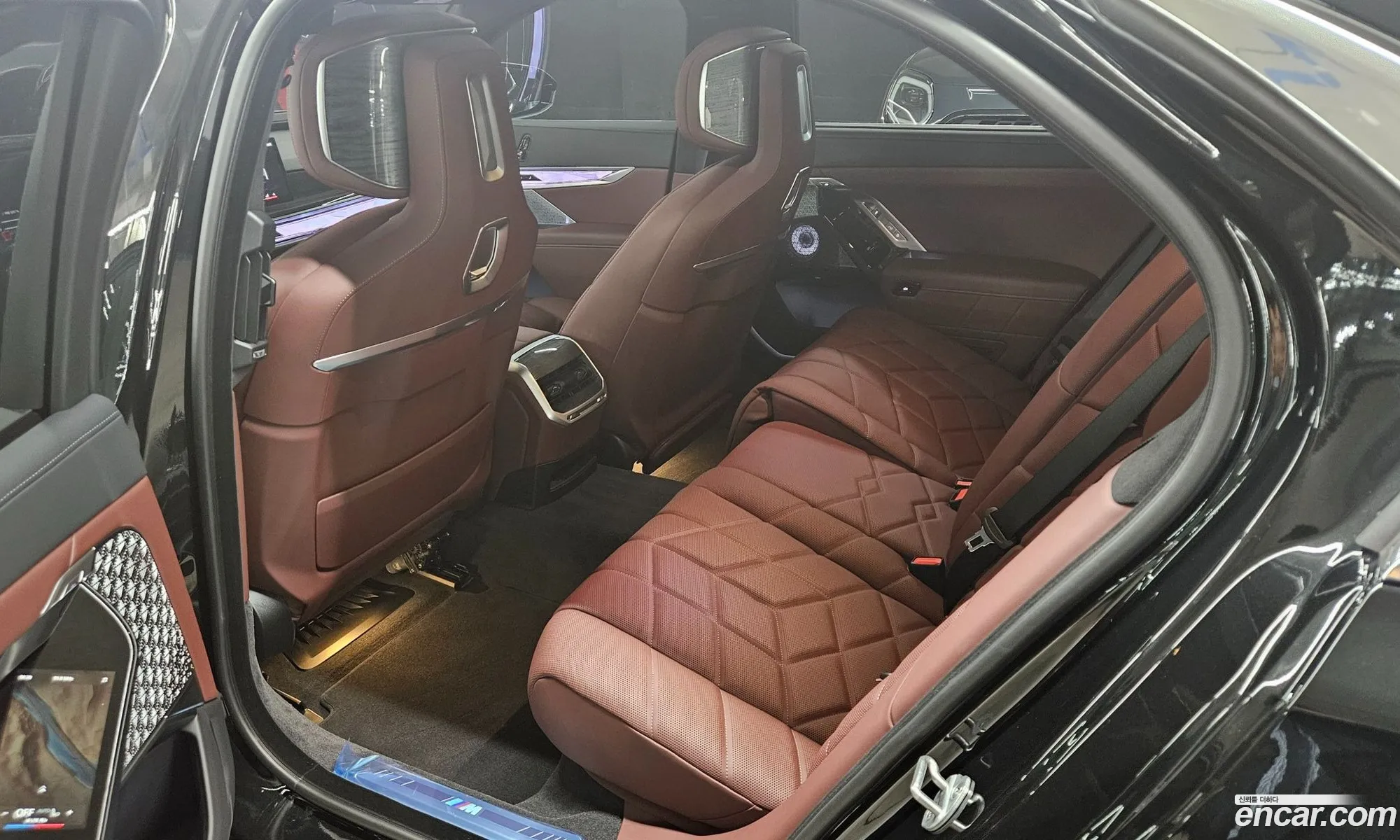 BMW 7 Series 2025 — 11